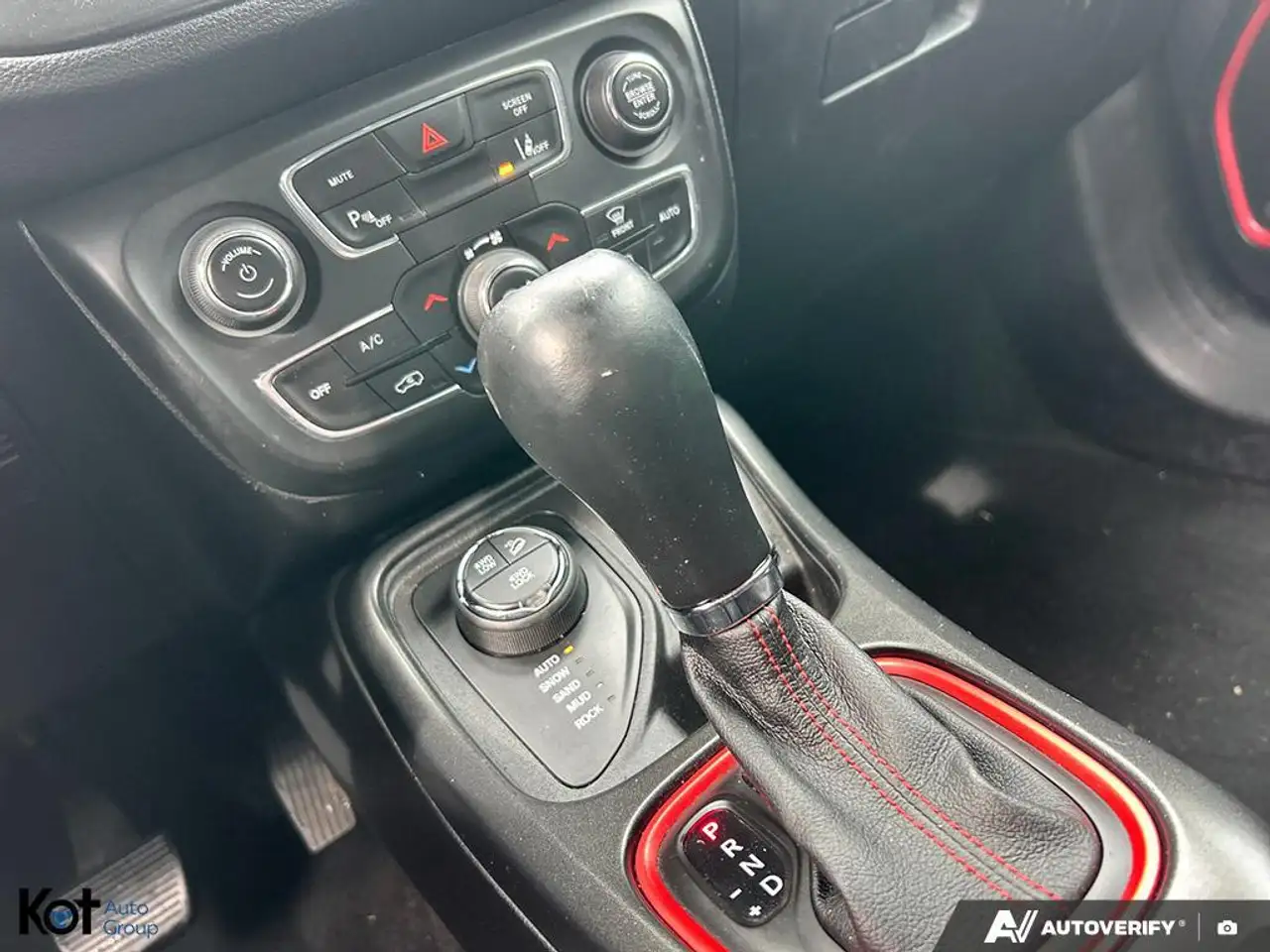 Jeep Compass photo Jeep Compass