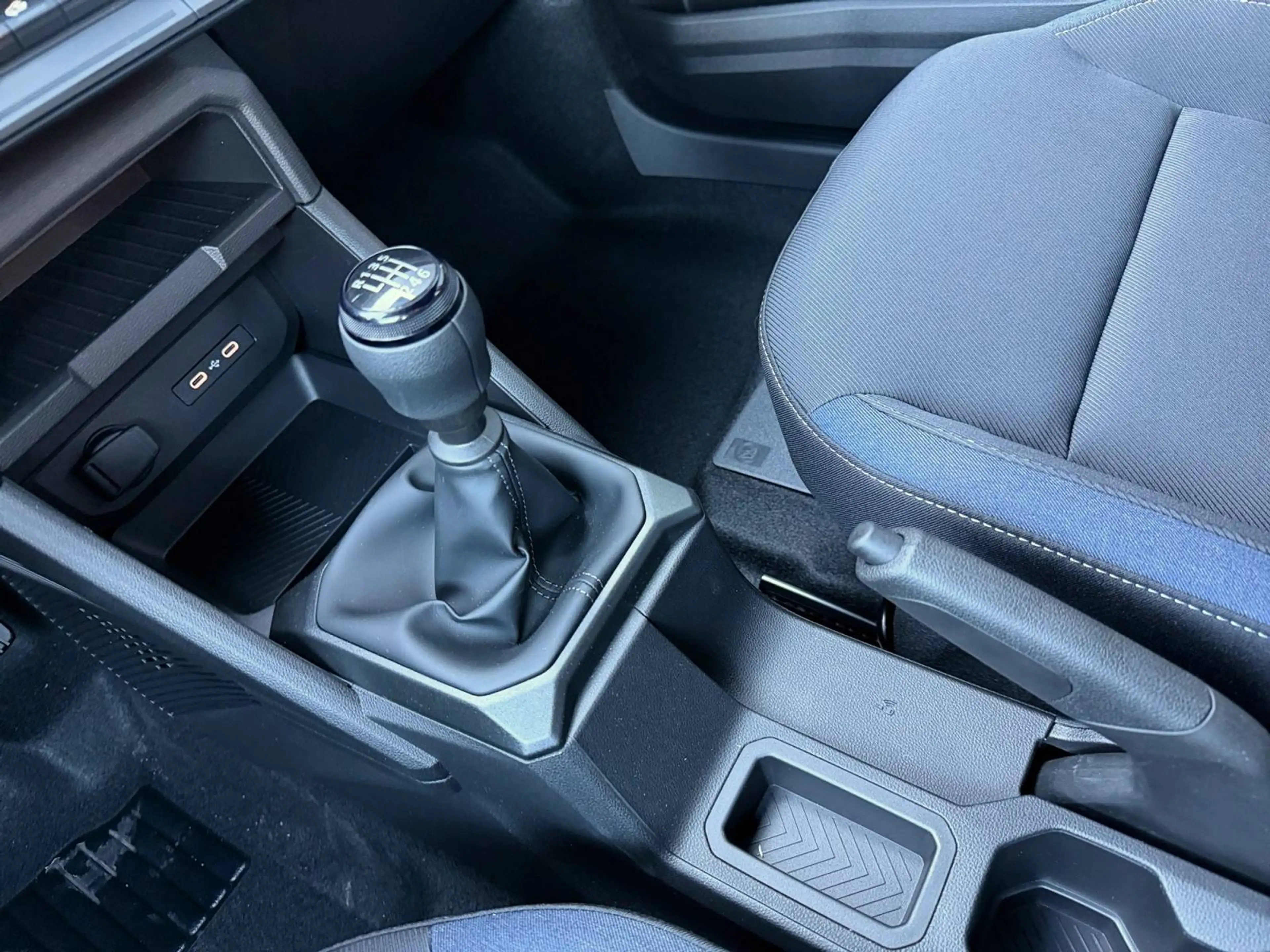 Dacia Duster 1.2*TCE*140PK*6MT*MILDHYBRID*EXPRESSION*COLDPACK*GARANTIE — photo 26