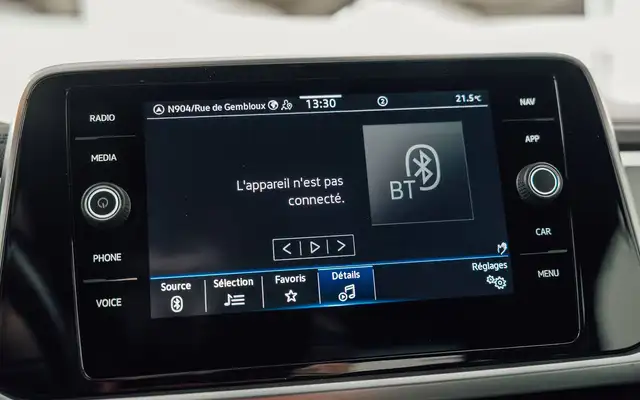 Volkswagen T-Roc view 24