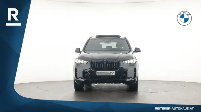 BMW X5 view 3