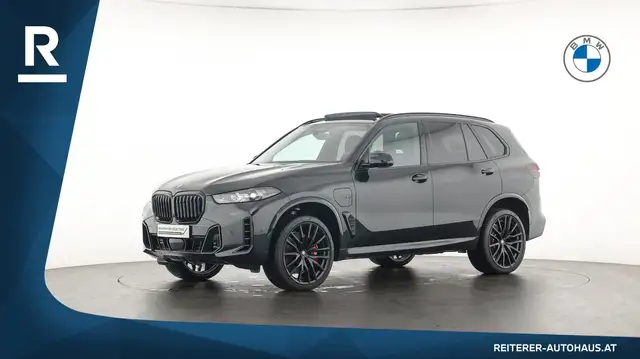 BMW X5 view 4