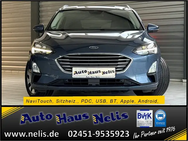 Ford Focus view 3