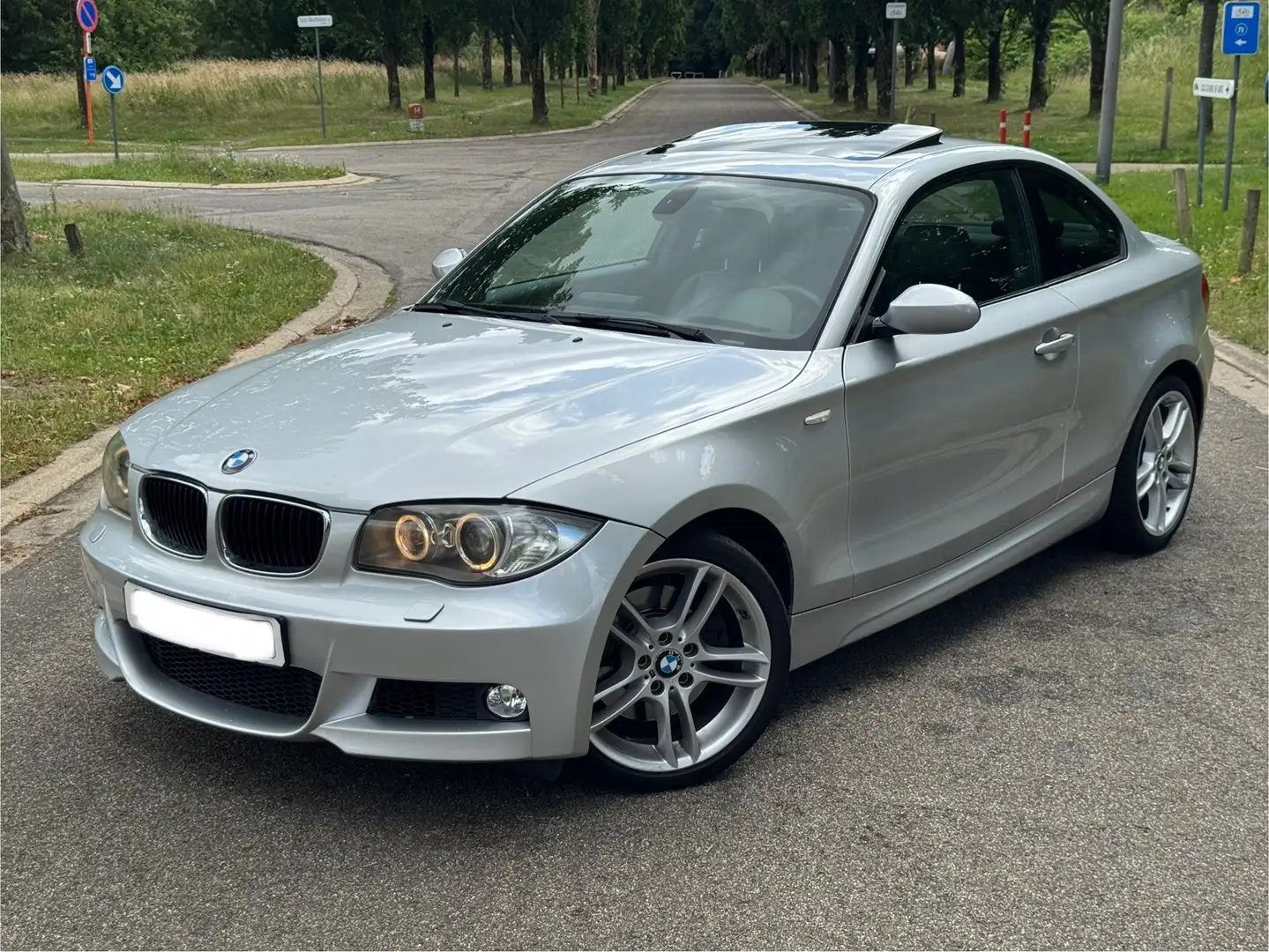 BMW 123 d Coupé - M pakket - Schuifdak - Xenon - Full!! - 1