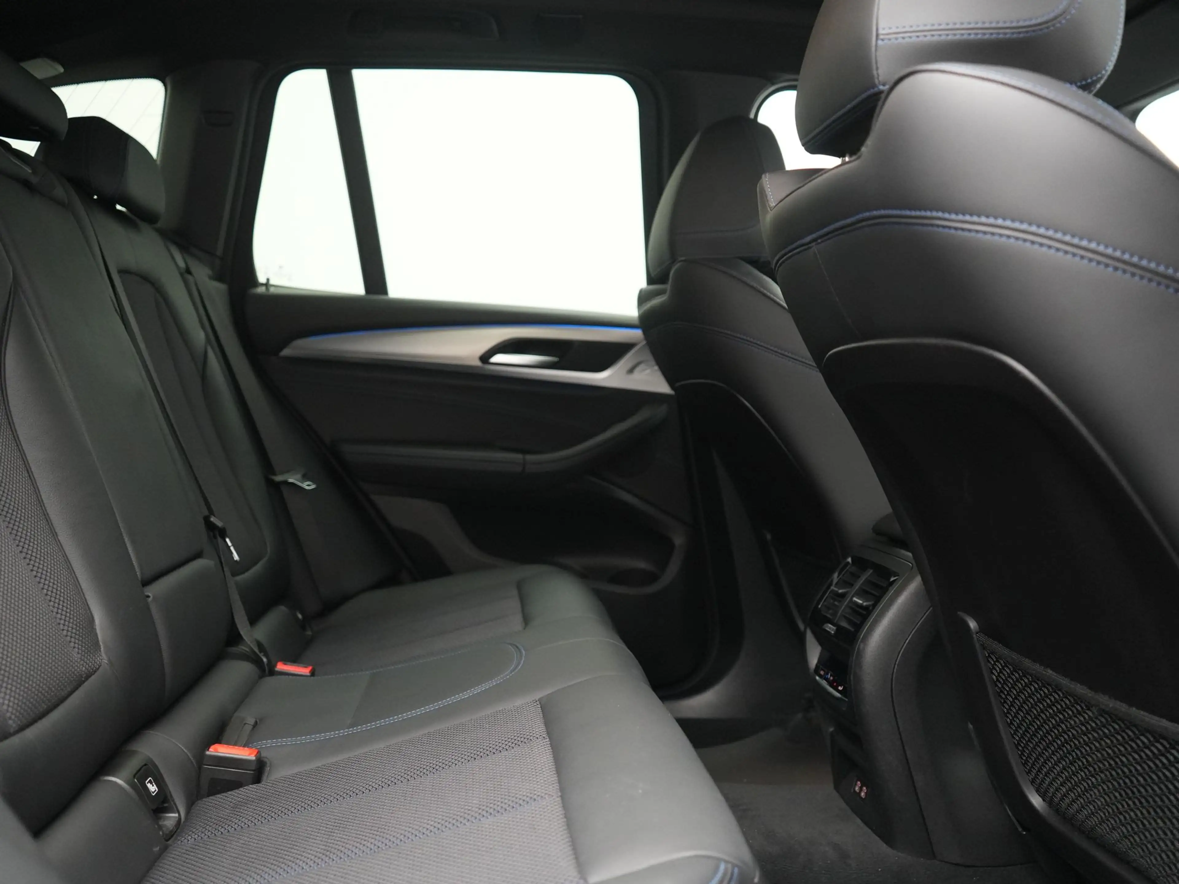 BMW X3 xDrive30e M Sport PHEV 293pk Dealer O.H | Camera | — photo 7
