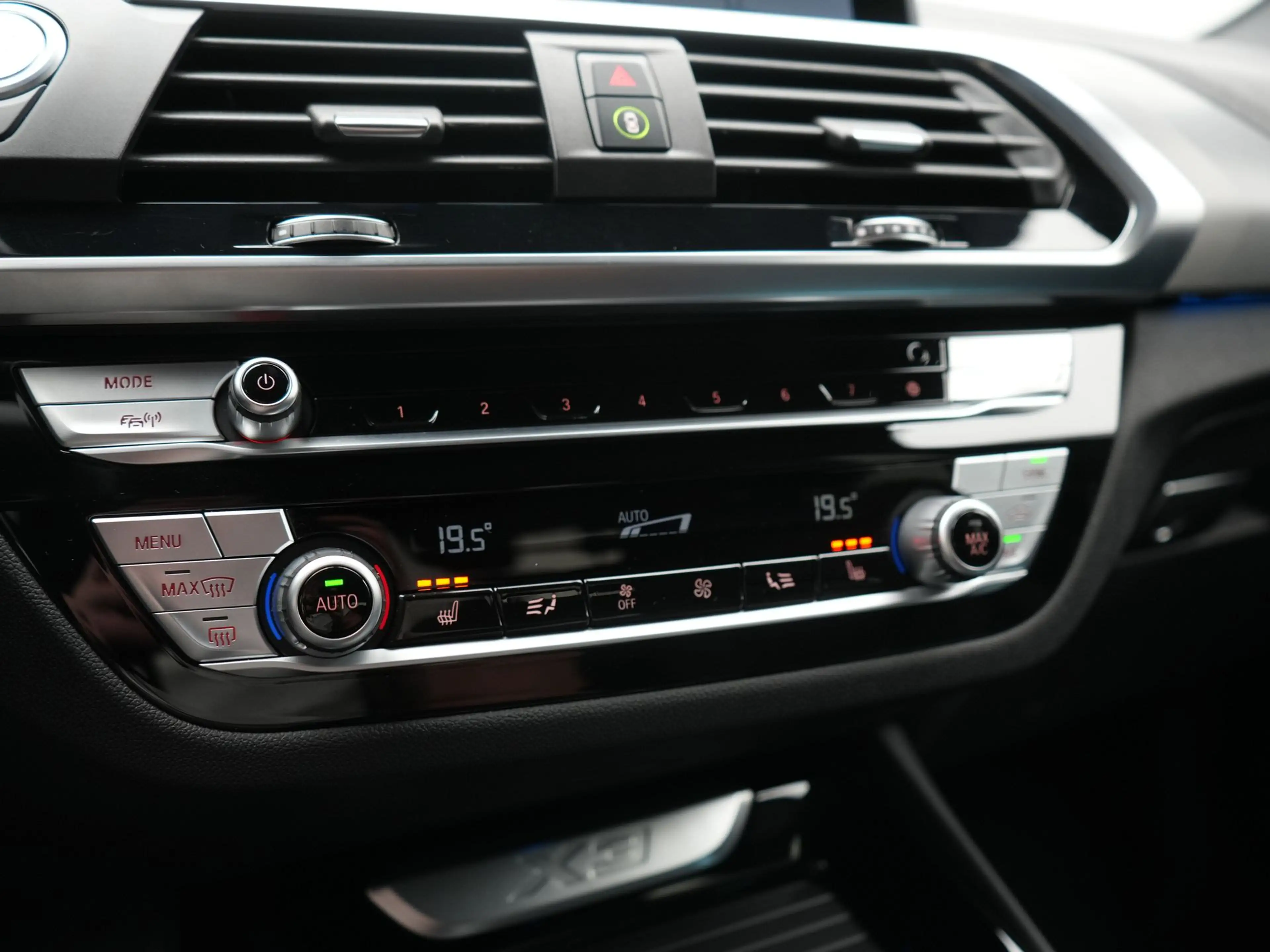 BMW X3 xDrive30e M Sport PHEV 293pk Dealer O.H | Camera | — photo 18