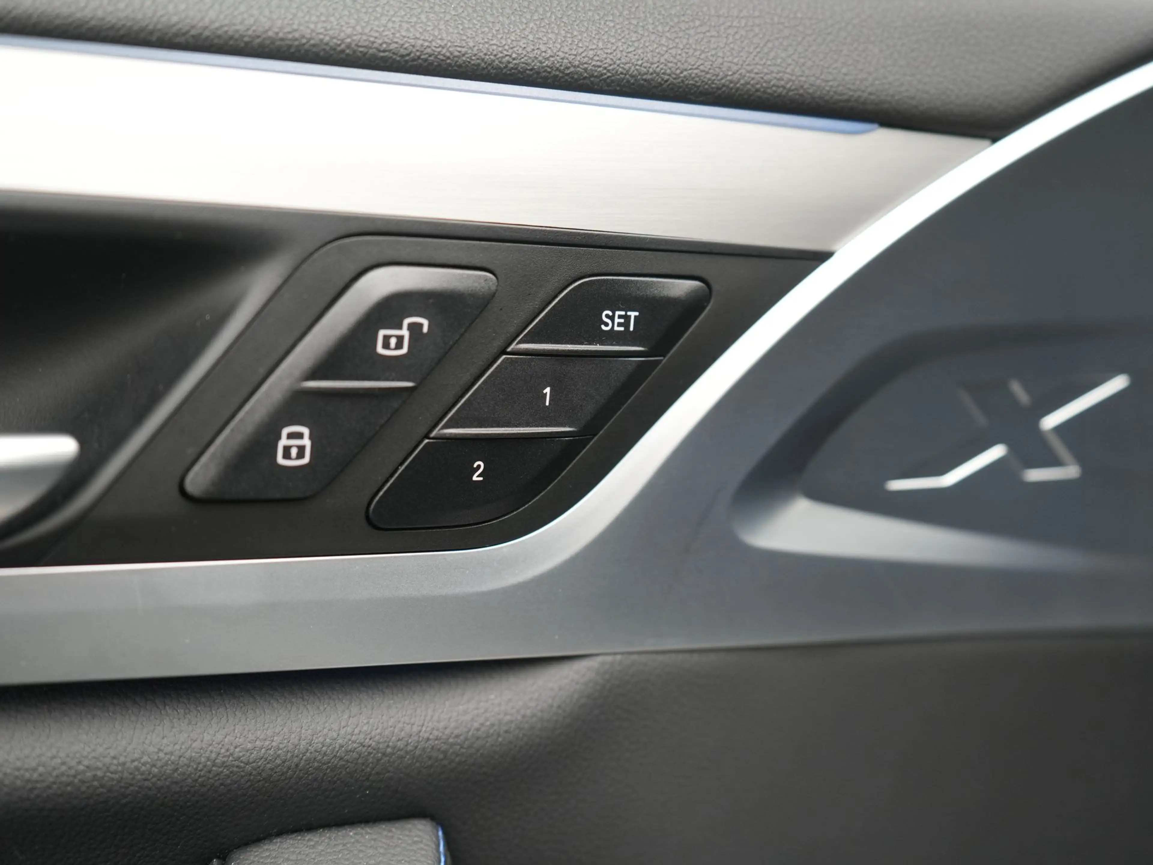 BMW X3 xDrive30e M Sport PHEV 293pk Dealer O.H | Camera | — photo 14