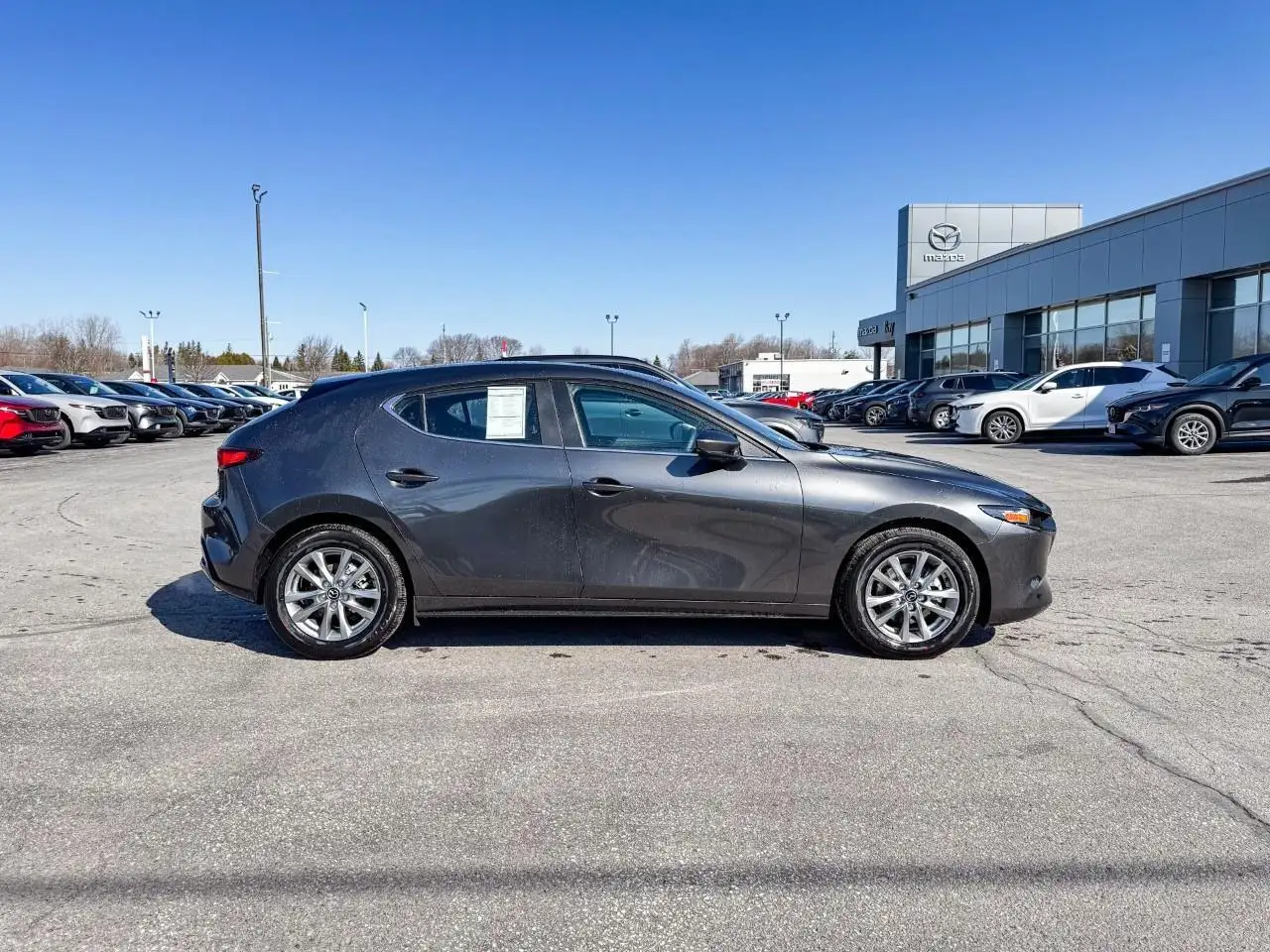 Mazda 3 снимка Mazda 3