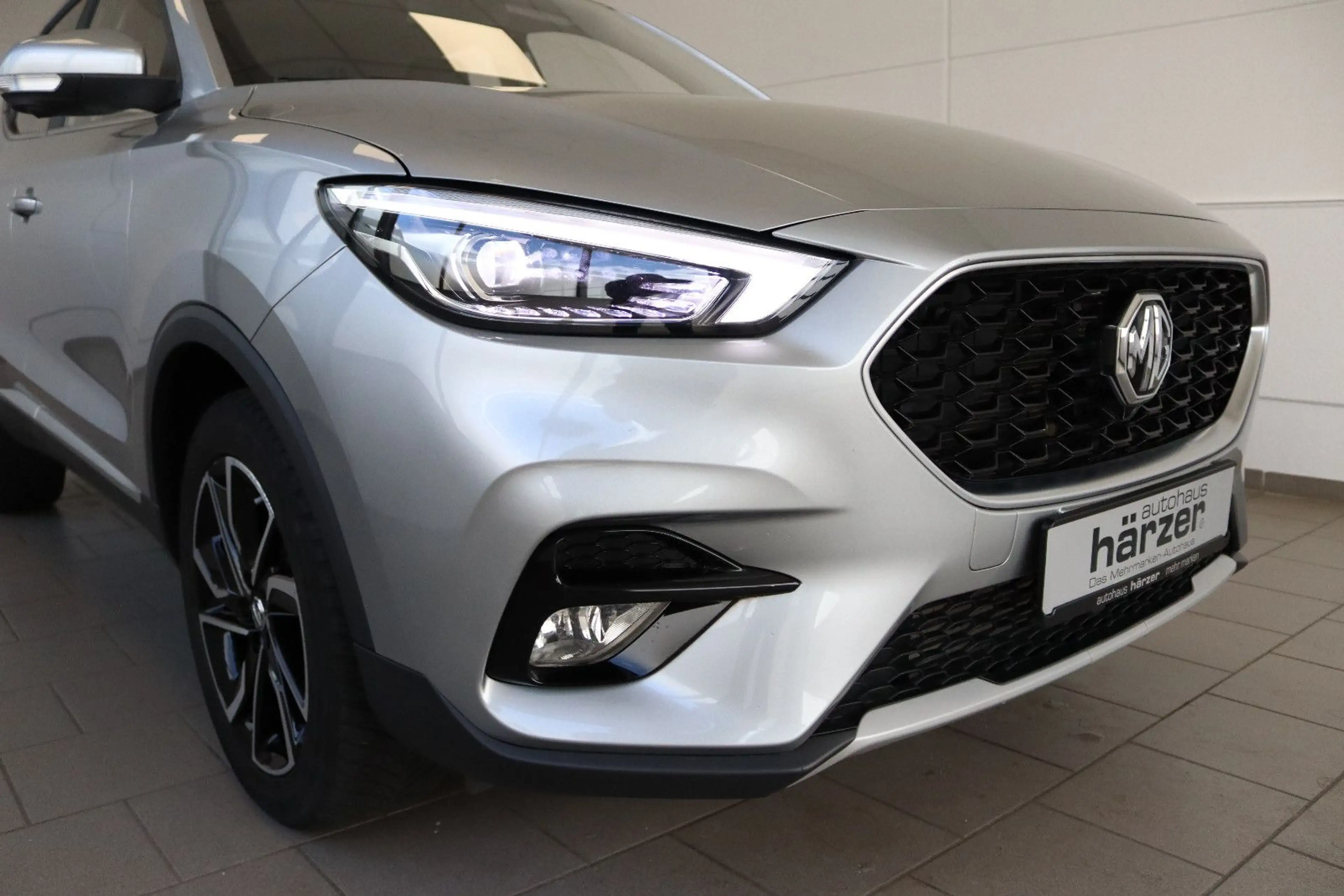 MG ZS Luxury 1.0T Aut.*LED*NAV*Sitzhzg*CarPlay*360° — photo 5