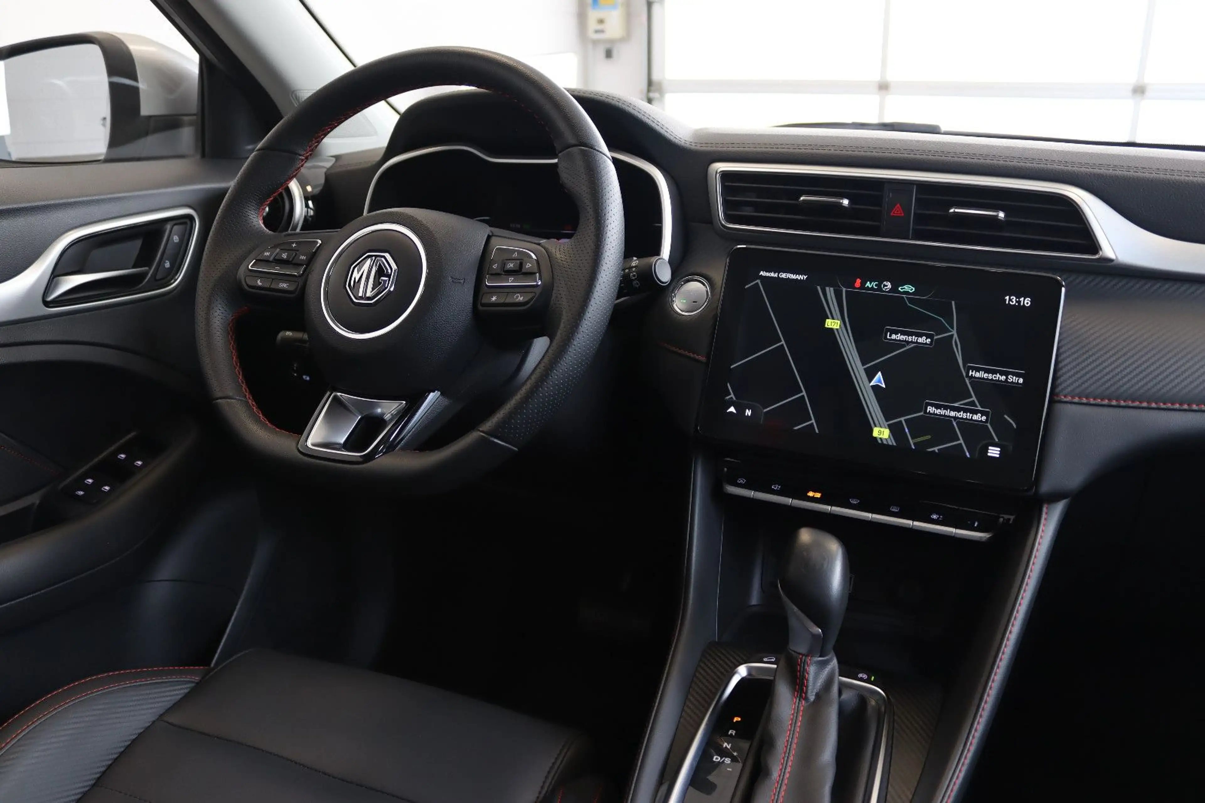 MG ZS Luxury 1.0T Aut.*LED*NAV*Sitzhzg*CarPlay*360° — photo 10