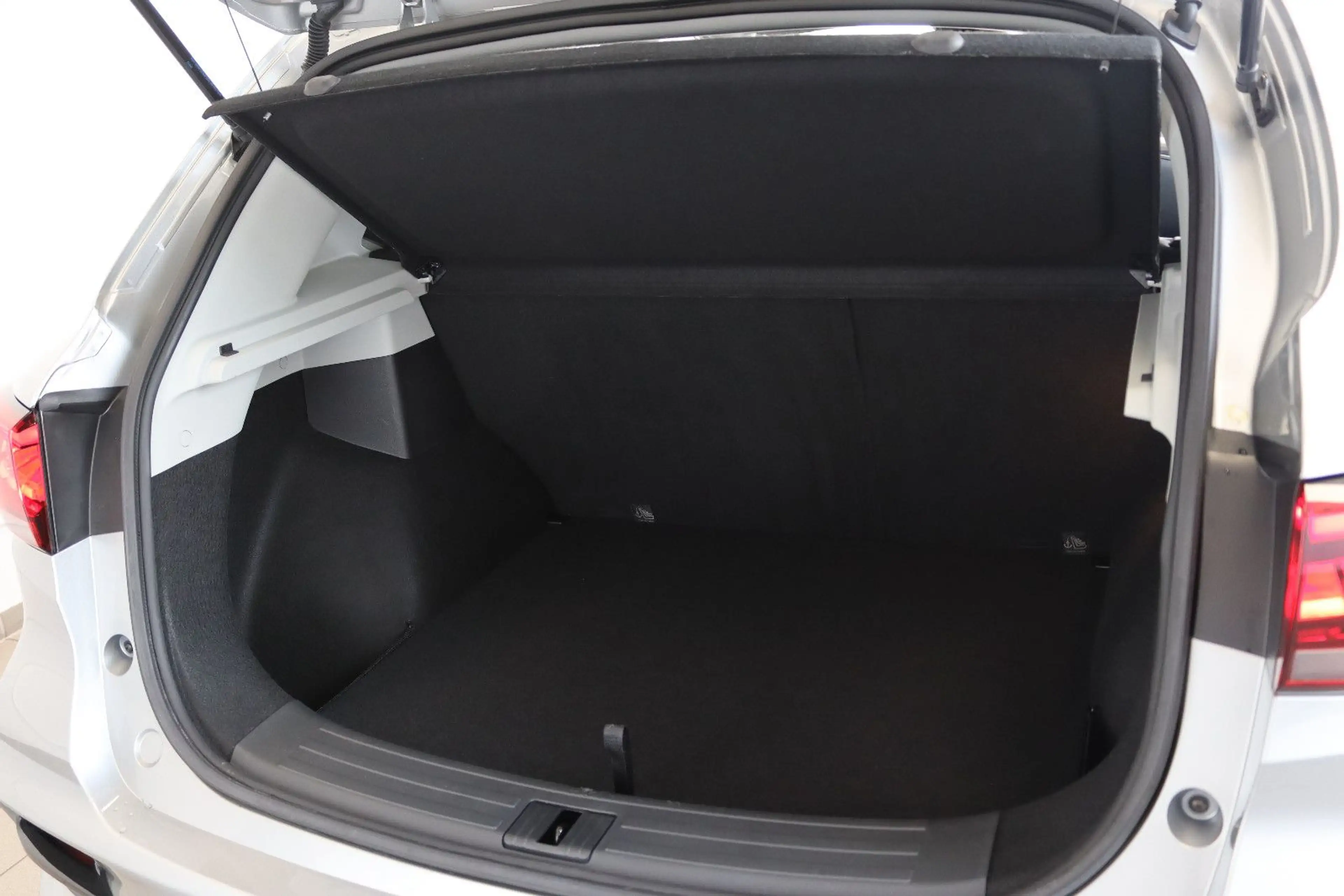 MG ZS Luxury 1.0T Aut.*LED*NAV*Sitzhzg*CarPlay*360° — photo 6