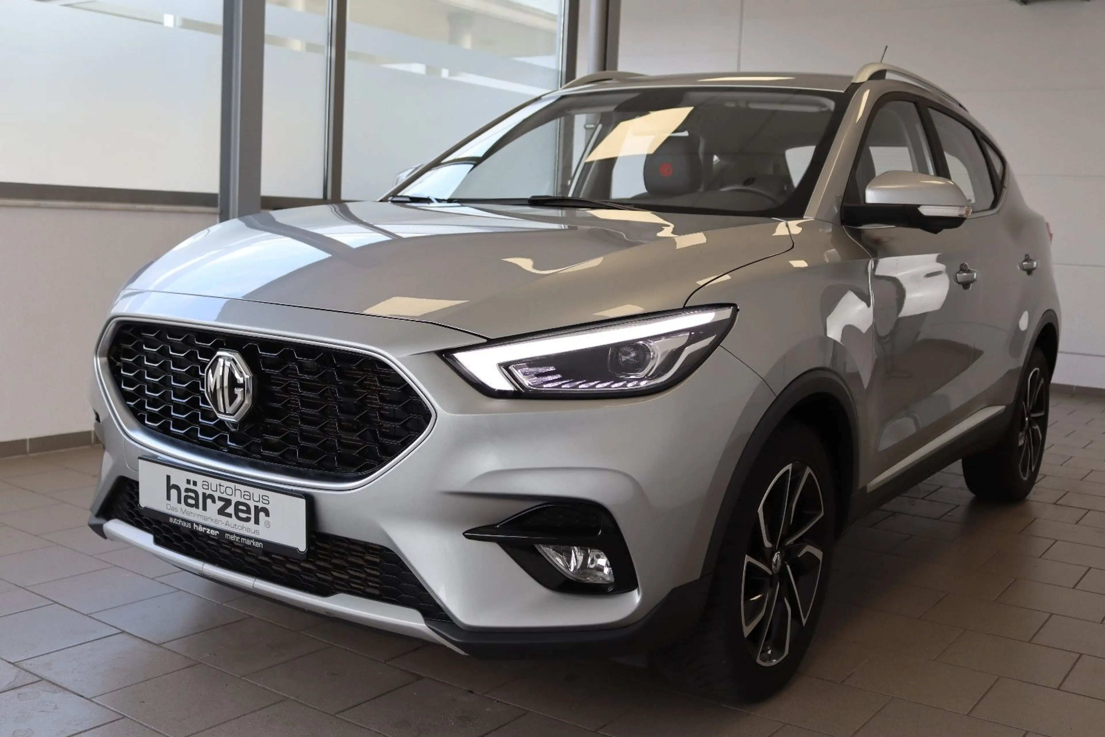 MG ZS Luxury 1.0T Aut.*LED*NAV*Sitzhzg*CarPlay*360° — photo 2