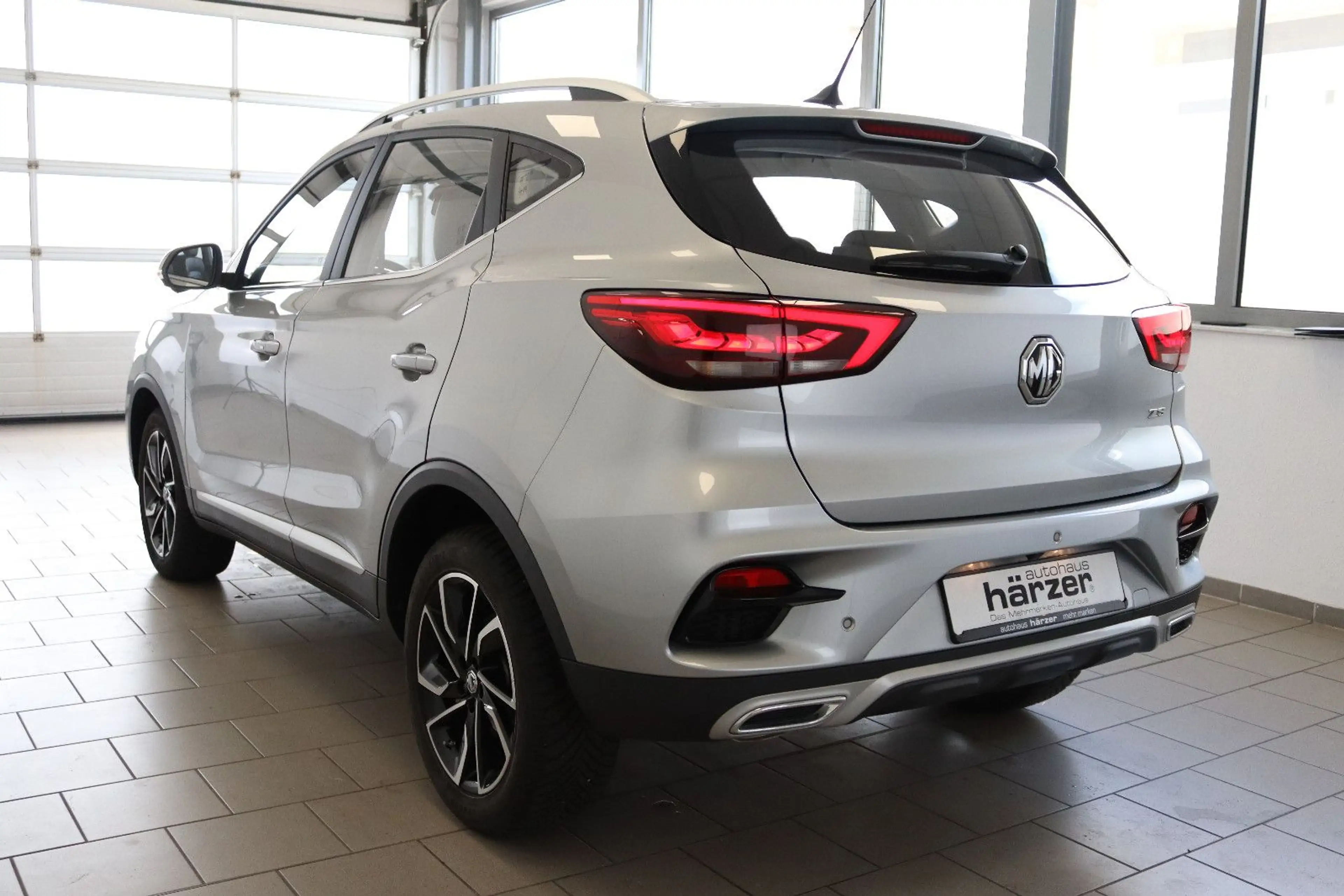 MG ZS Luxury 1.0T Aut.*LED*NAV*Sitzhzg*CarPlay*360° — photo 3