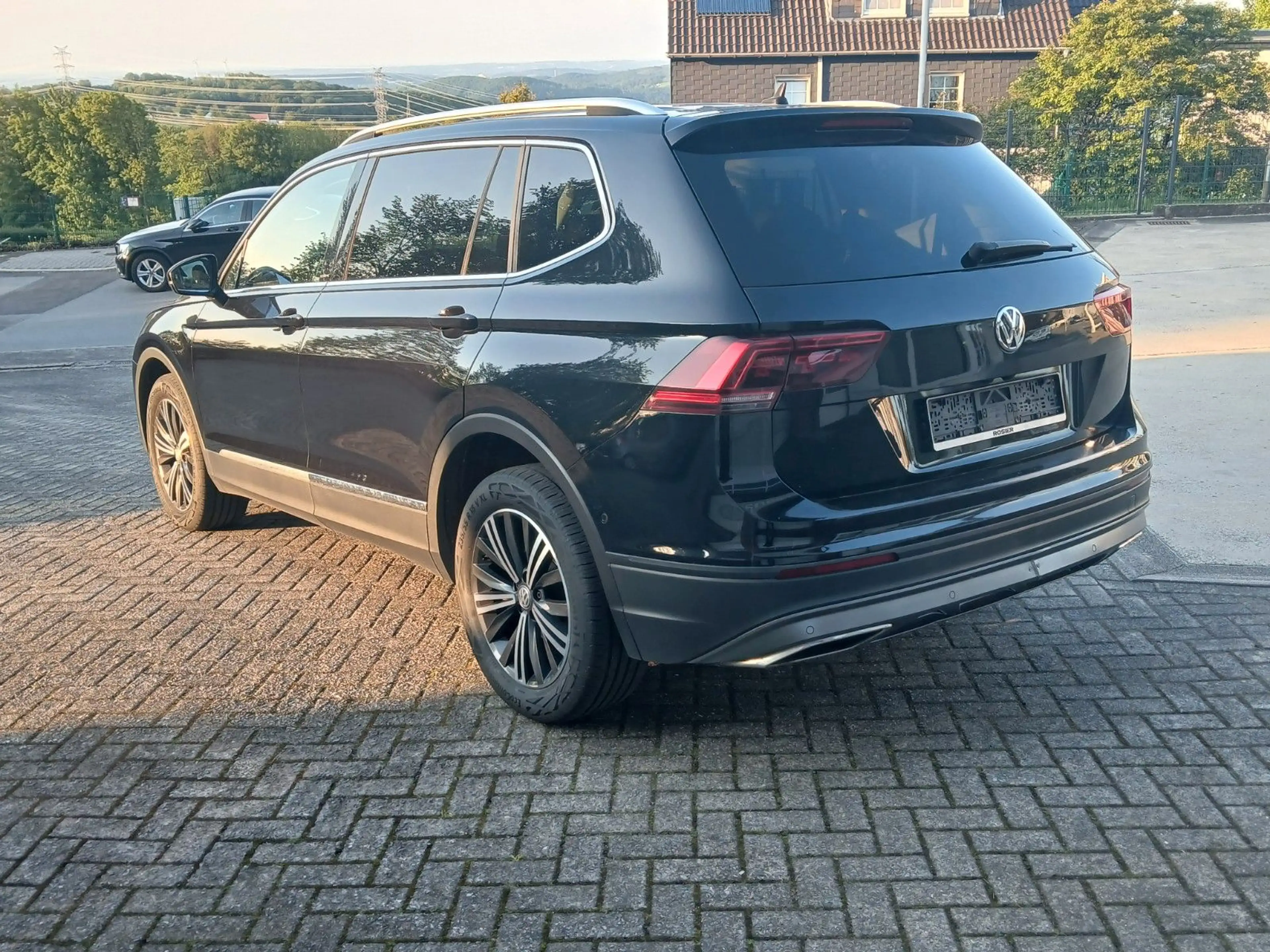 Volkswagen Tiguan Allspace IQ.DRIVE 4Motion — photo 4
