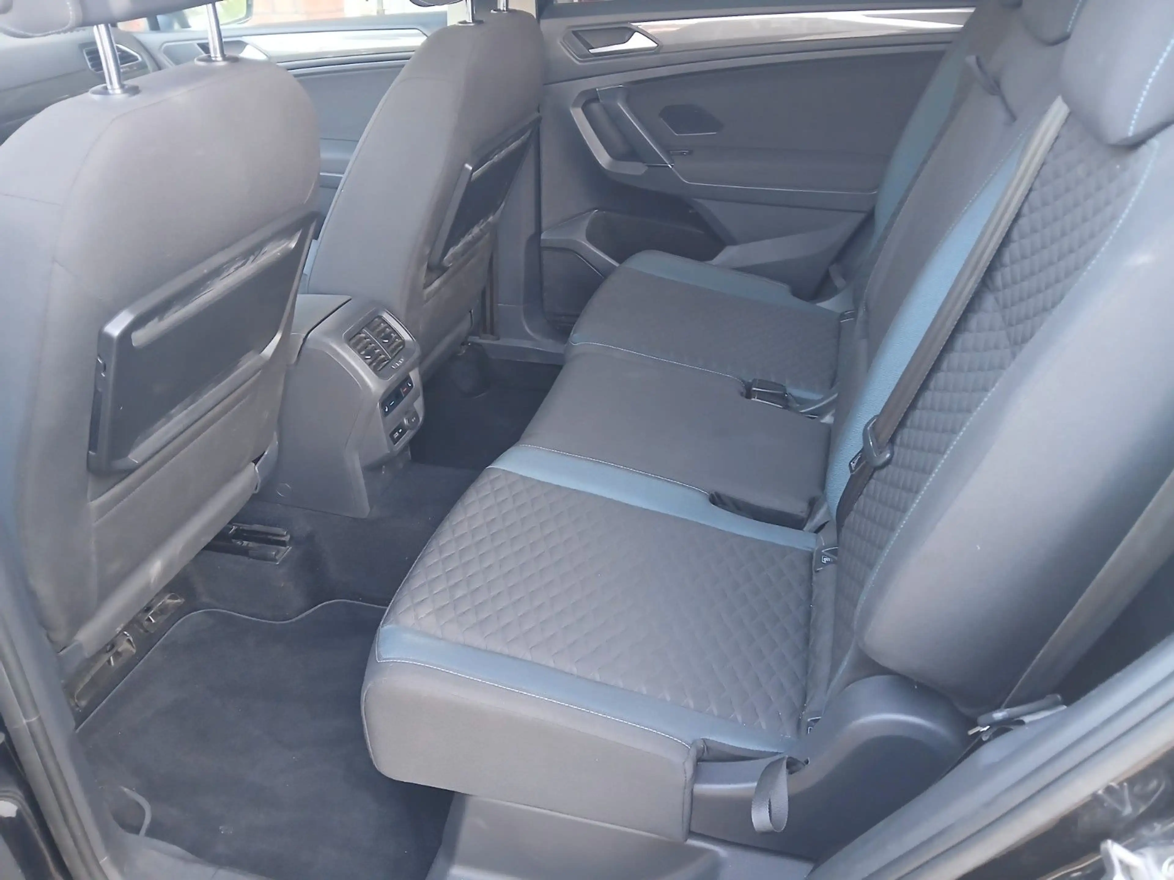 Volkswagen Tiguan Allspace IQ.DRIVE 4Motion — photo 6