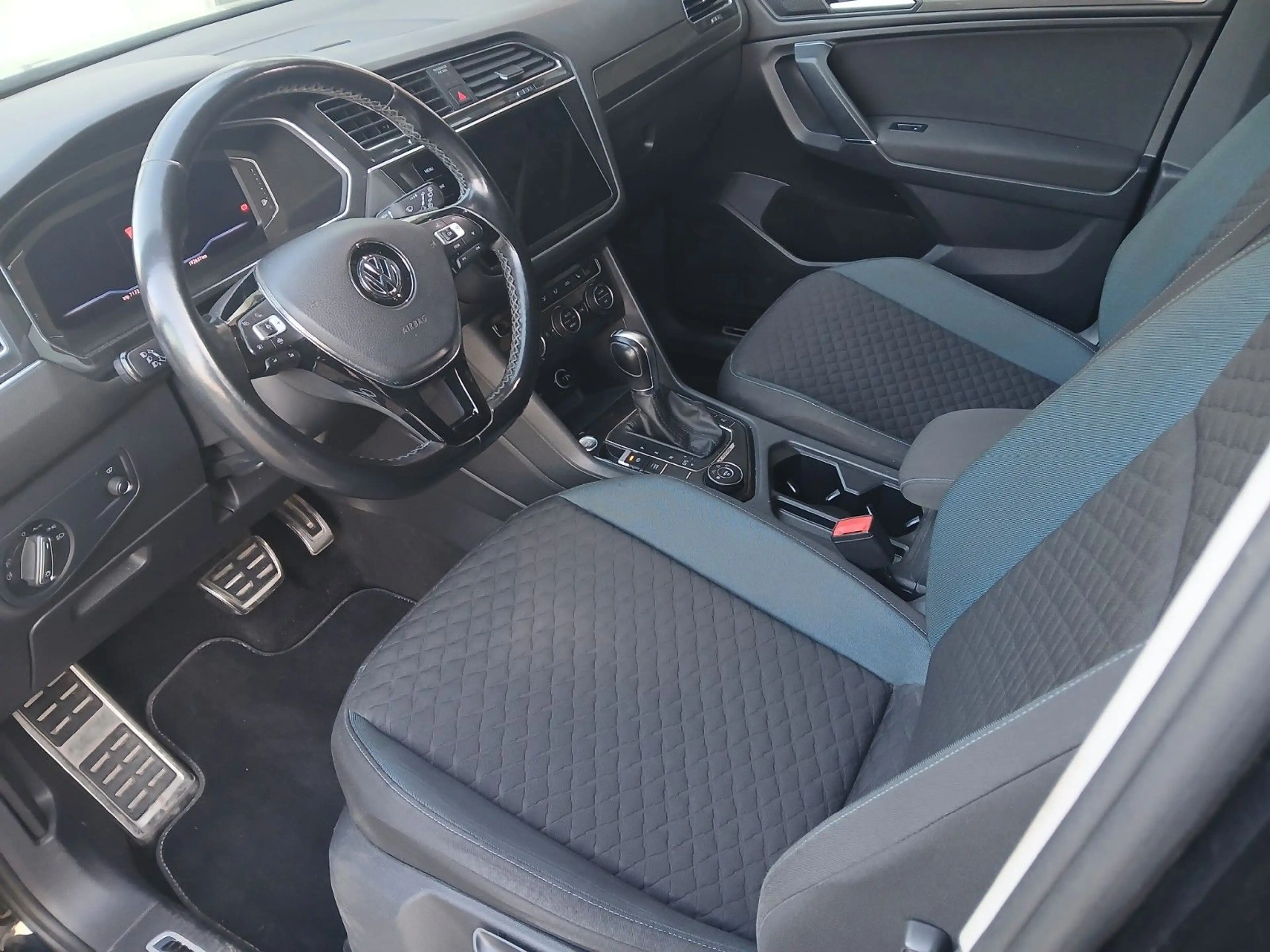 Volkswagen Tiguan Allspace IQ.DRIVE 4Motion — photo 5