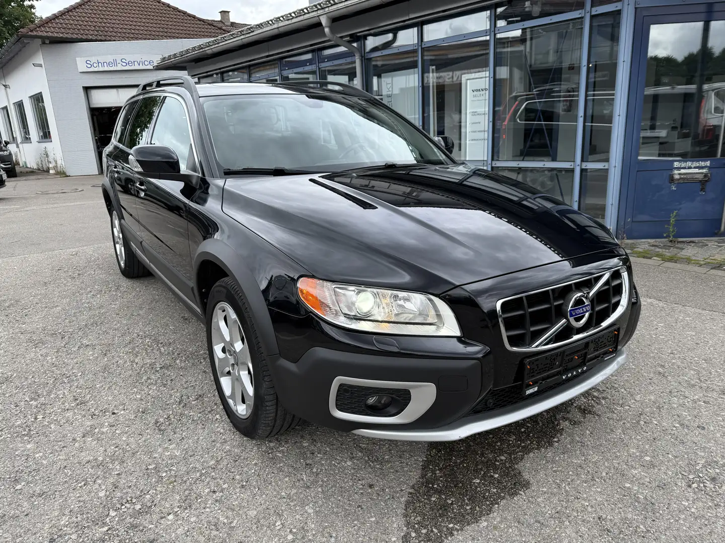 Volvo XC70 XC70 Diesel D5 AWD Aut. Summum Schwarz - 1