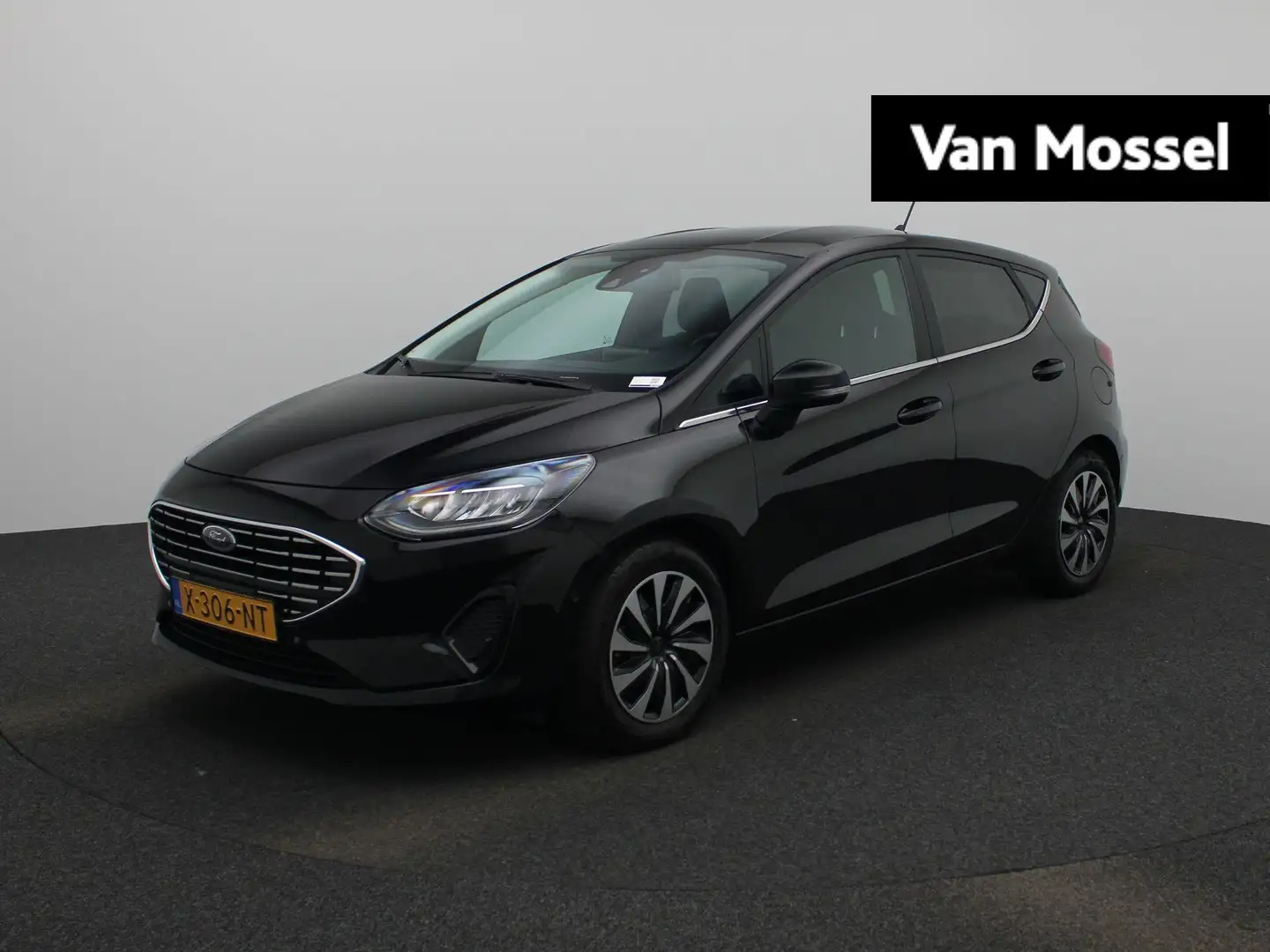 Ford Fiesta 1.0 EcoBoost Hybrid Titanium X Winterpack | Naviga Zwart - 1
