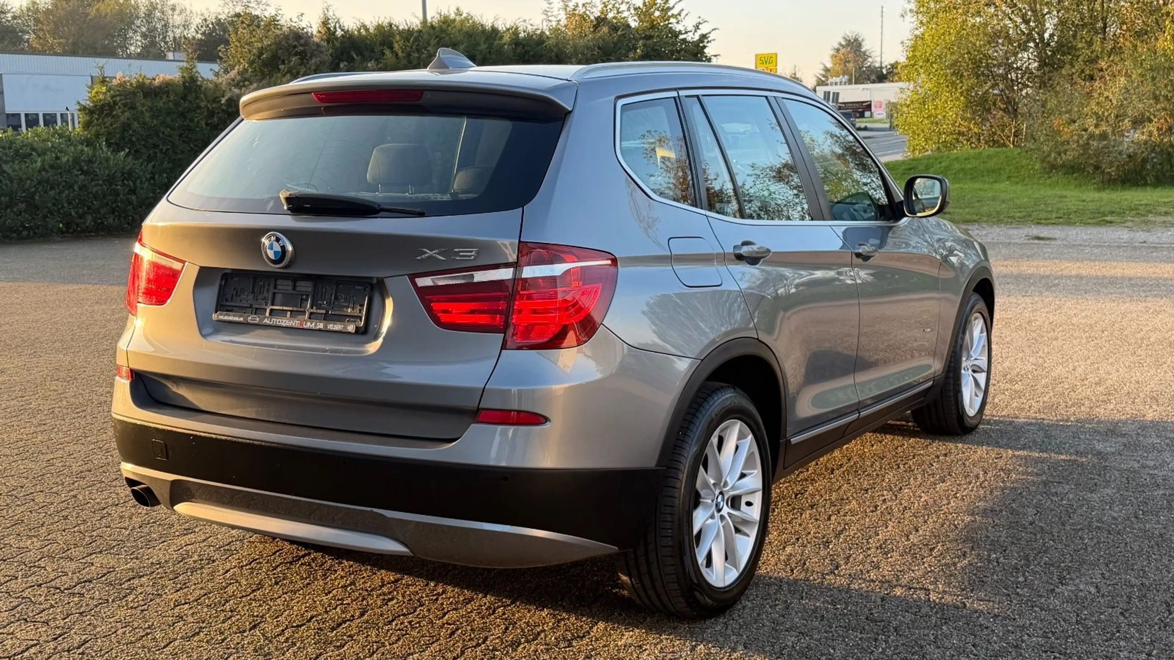 BMW X3 xDrive20d *NAVI*SHZ*PDC*TÜV 08/2028 — photo 4