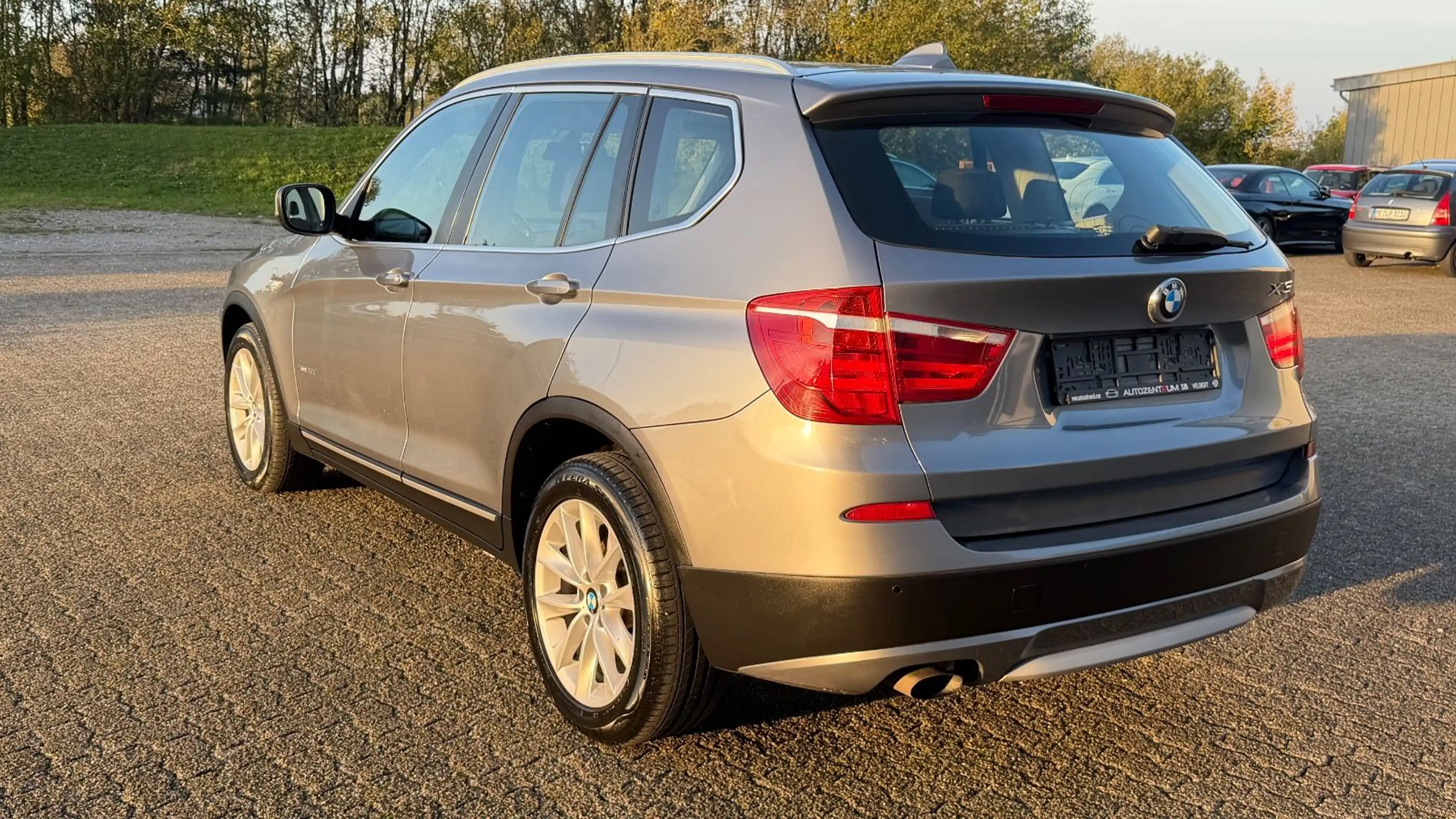 BMW X3 xDrive20d *NAVI*SHZ*PDC*TÜV 08/2028 — photo 6