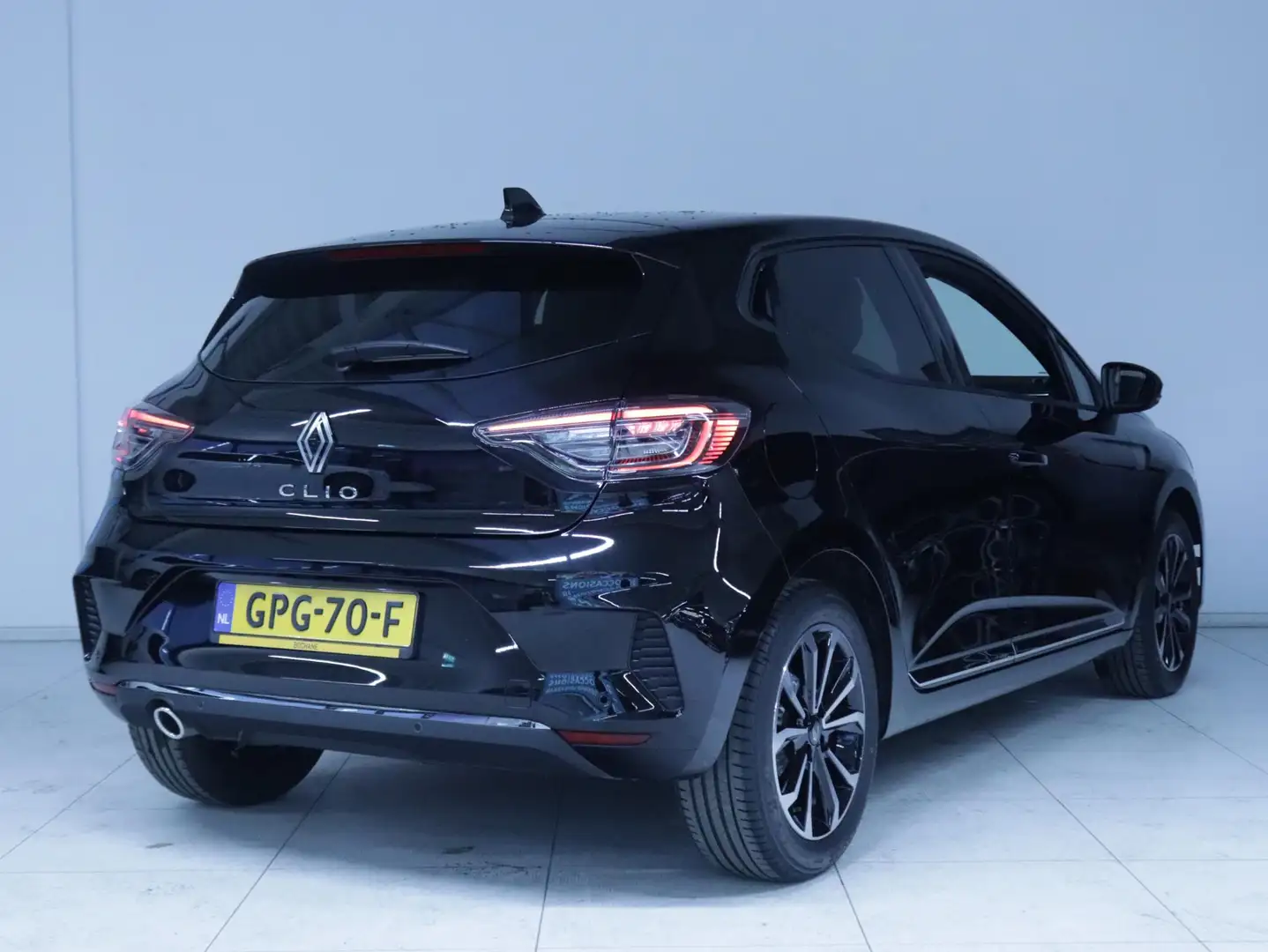 Renault Clio 1.0 TCe 100 GPF Bi-Fuel Techno | Navigatie | Clima Zwart - 2