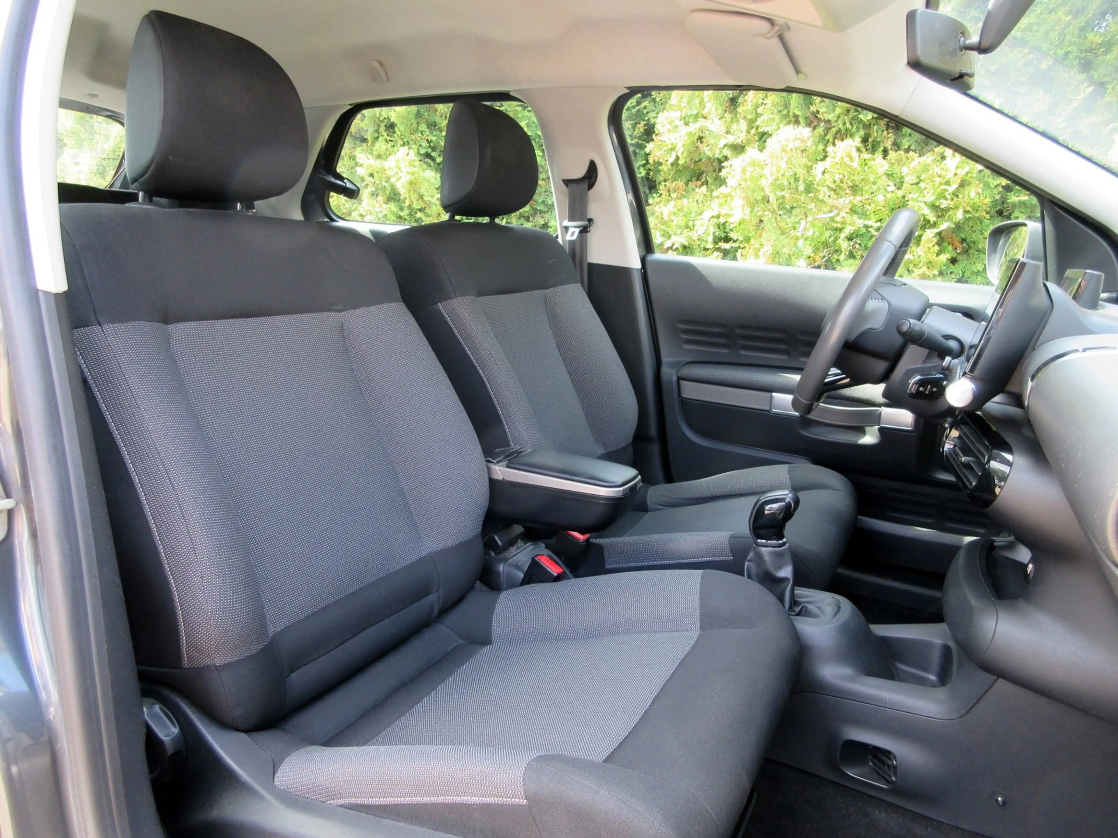 Citroen C4 Cactus 1.2 PureTech Feel*Navi*Cruise*Pdc* — photo 12