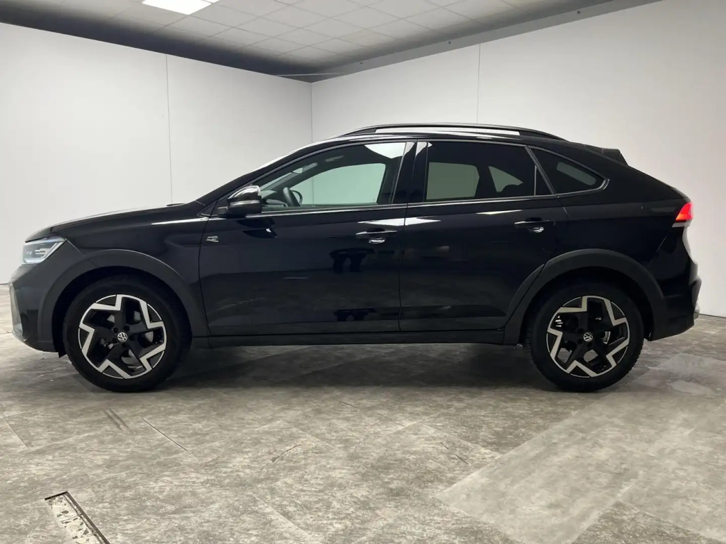 Volkswagen Taigo 1.5 TSI DSG R-Line Klima Navi Rückfahrkamera Schwarz - 2