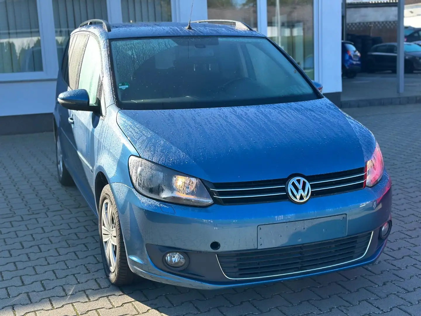 Volkswagen Touran Comfortline BMT Blau - 2