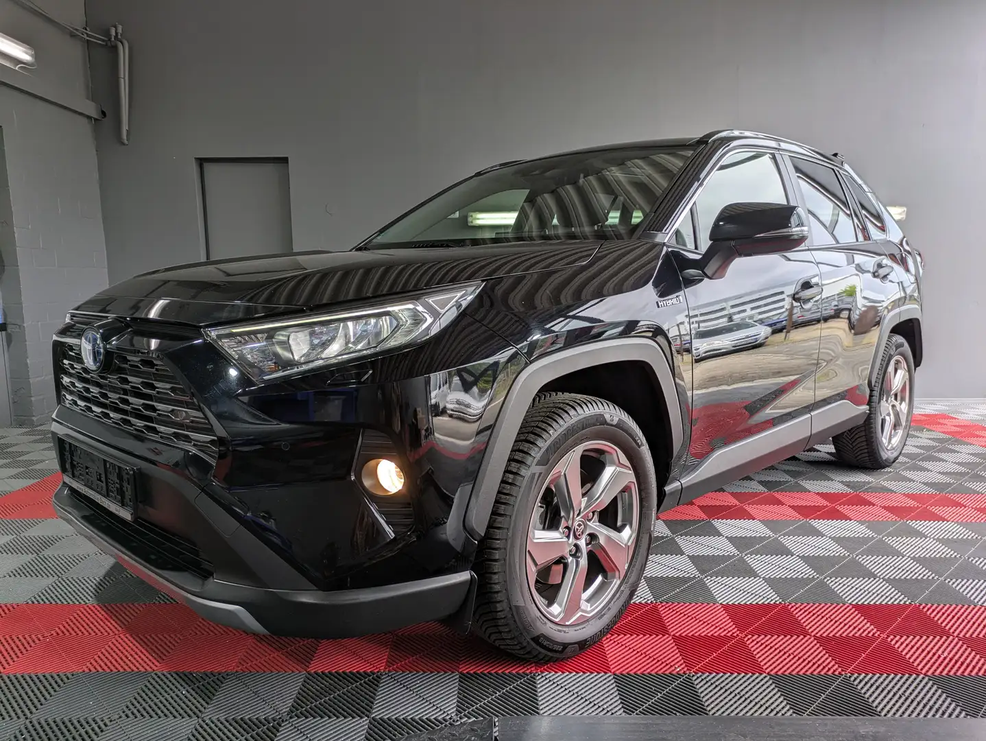 Toyota RAV 4 Hybrid 4x4 Team Deutschland Noir - 2