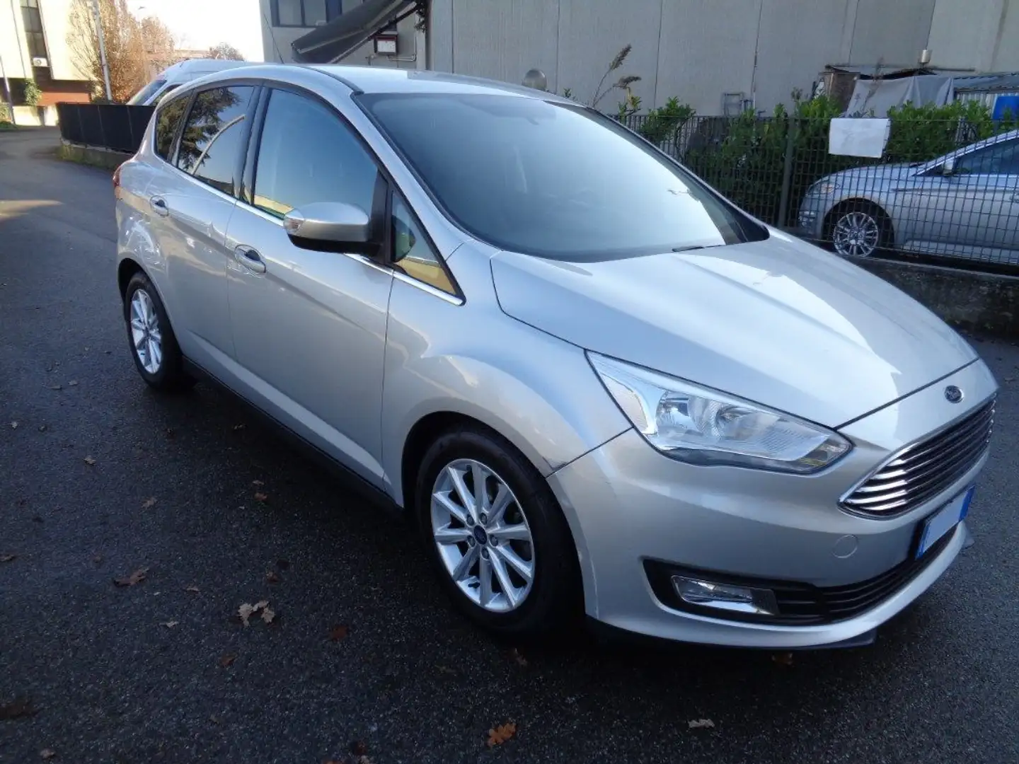 Ford C-Max 1.5 TDCi 120CV Start&Stop Titanium Argent - 2