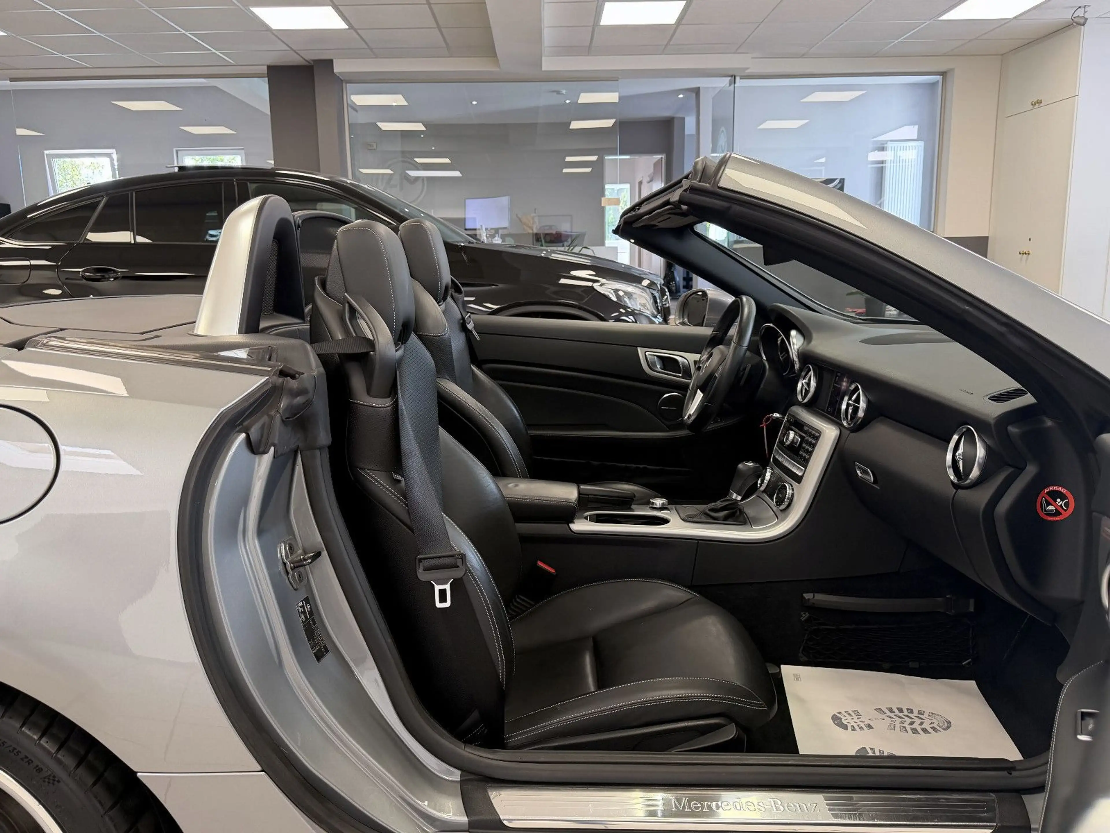 Mercedes-Benz SLK 250 CDI BE Roadster *AMG*Glasdach*AirScarf — photo 13