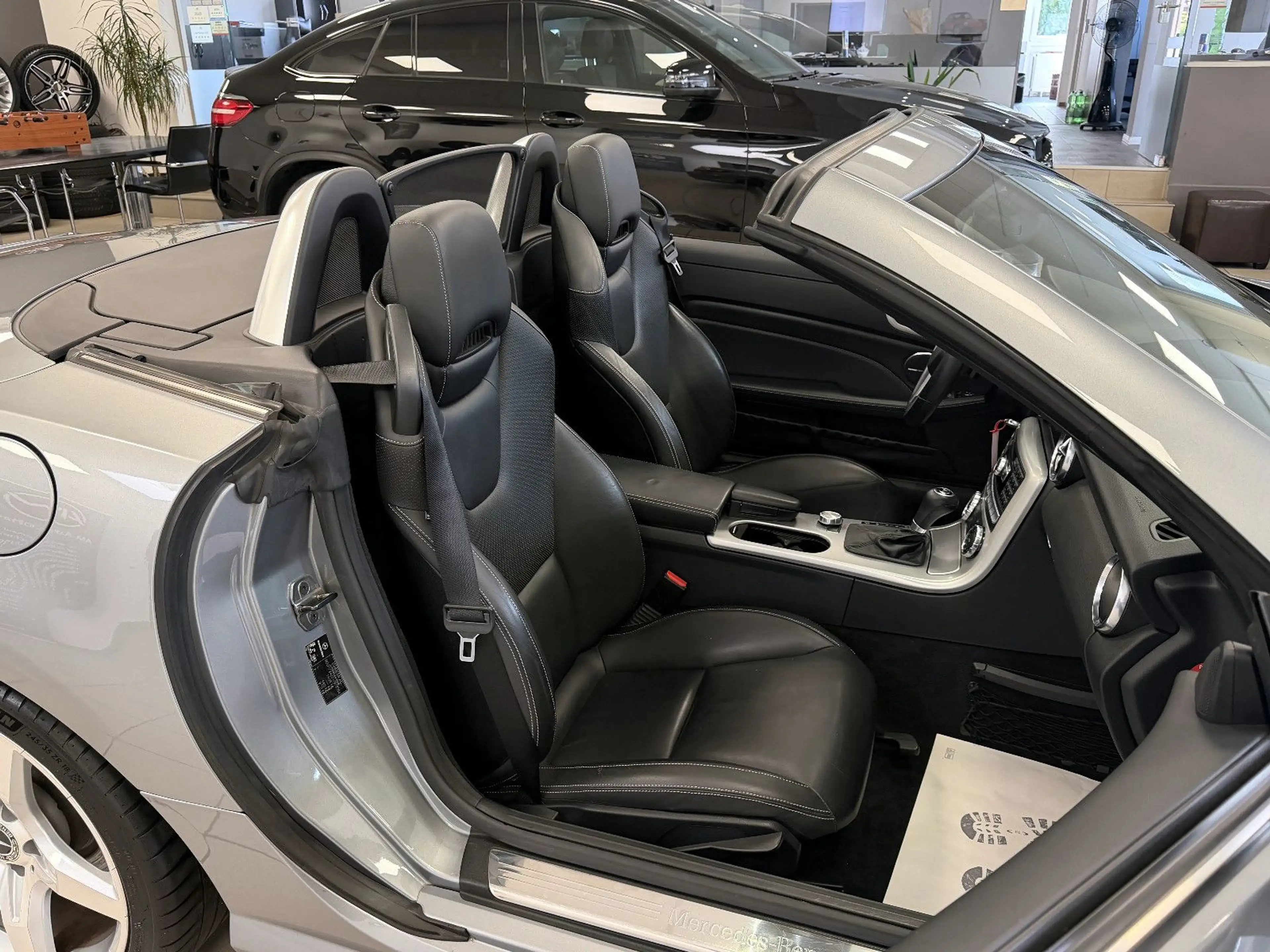 Mercedes-Benz SLK 250 CDI BE Roadster *AMG*Glasdach*AirScarf — photo 12