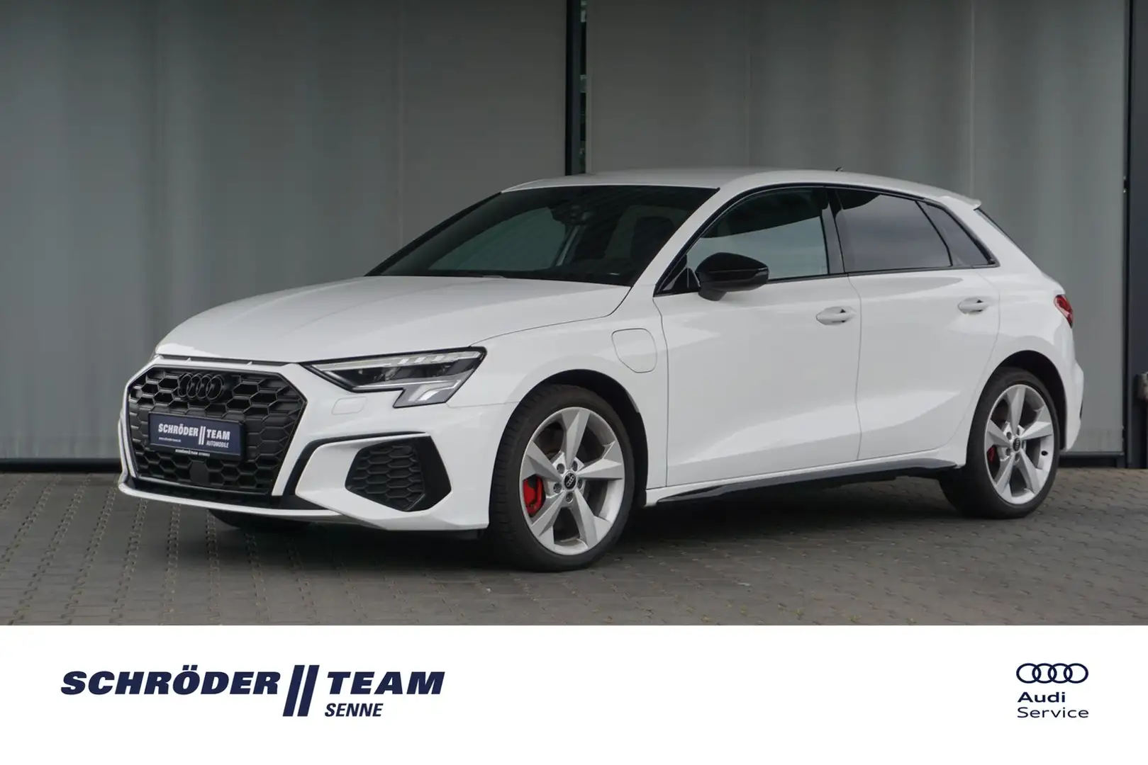 Audi A3 Sportback 45 TFSI e S line Navi ACC LED BO Wit - 1