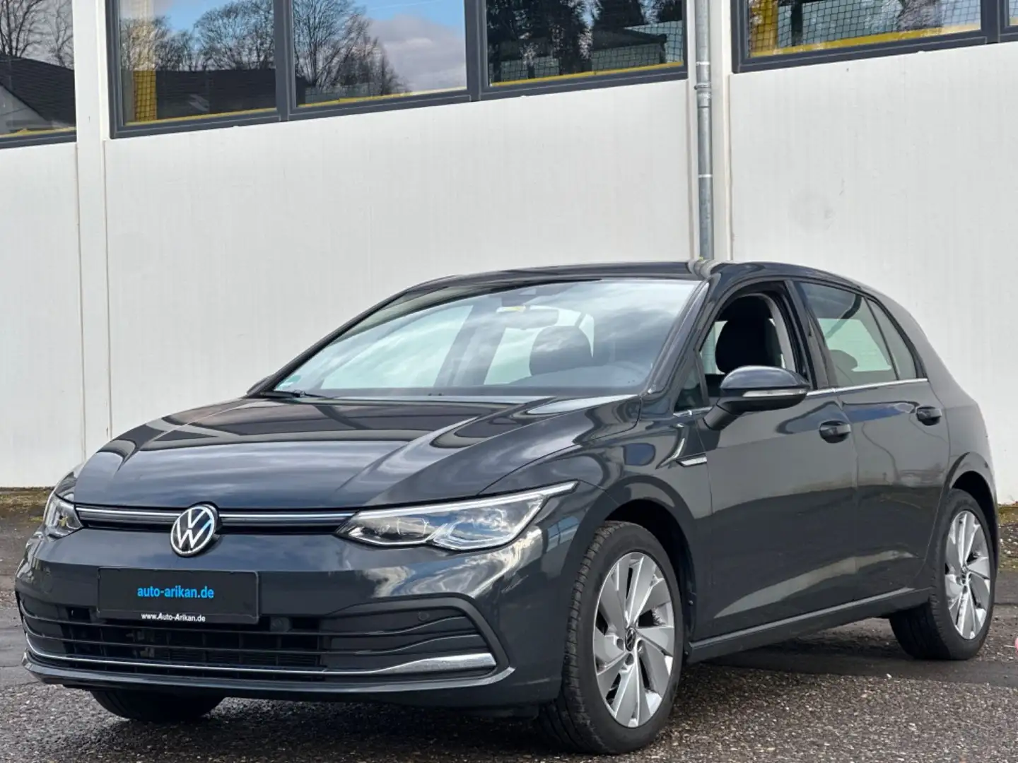 Volkswagen Golf VIII Lim. Style eTSI 1.Hand LED/Virtual/SHZ Grigio - 2