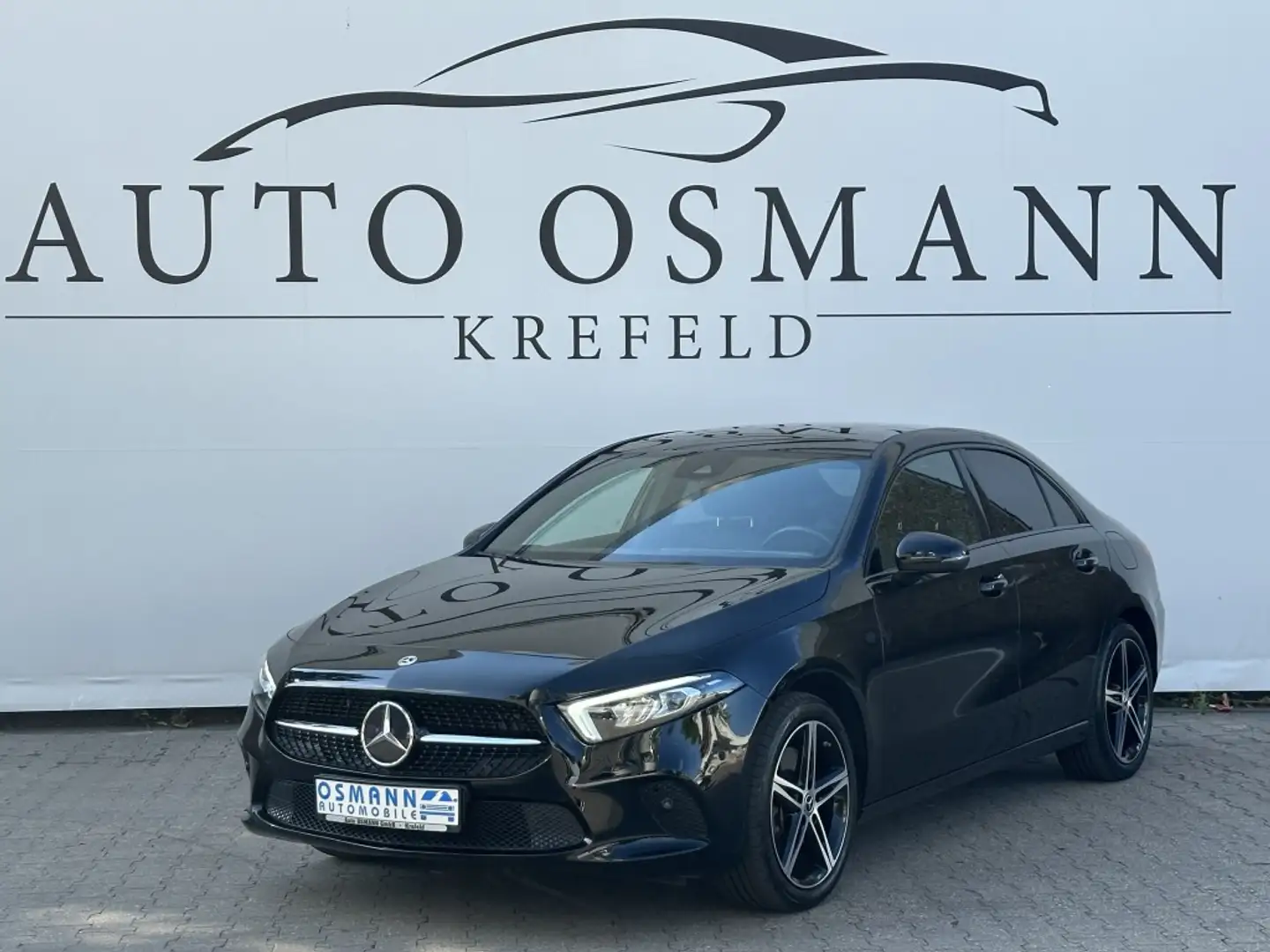 Mercedes-Benz A 250 e 8G-DCTLimousine Progressive   PANO Чорний - 1
