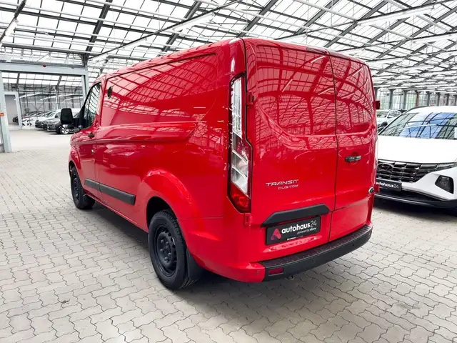 Ford Transit Custom view 4