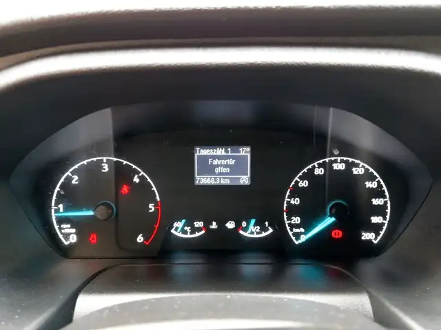 Ford Transit Custom view 7