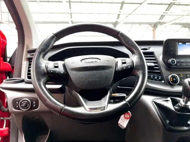 Ford Transit Custom view 10