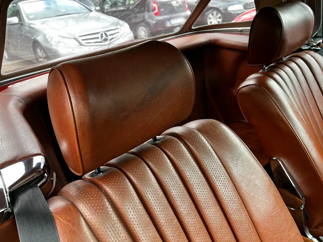 Mercedes-Benz SL 280, foto 10