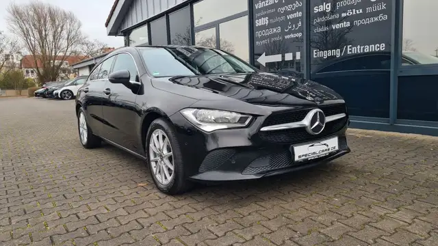 Mercedes-Benz CLA 180 - NAVI - ASSISTS - 8 x ALU