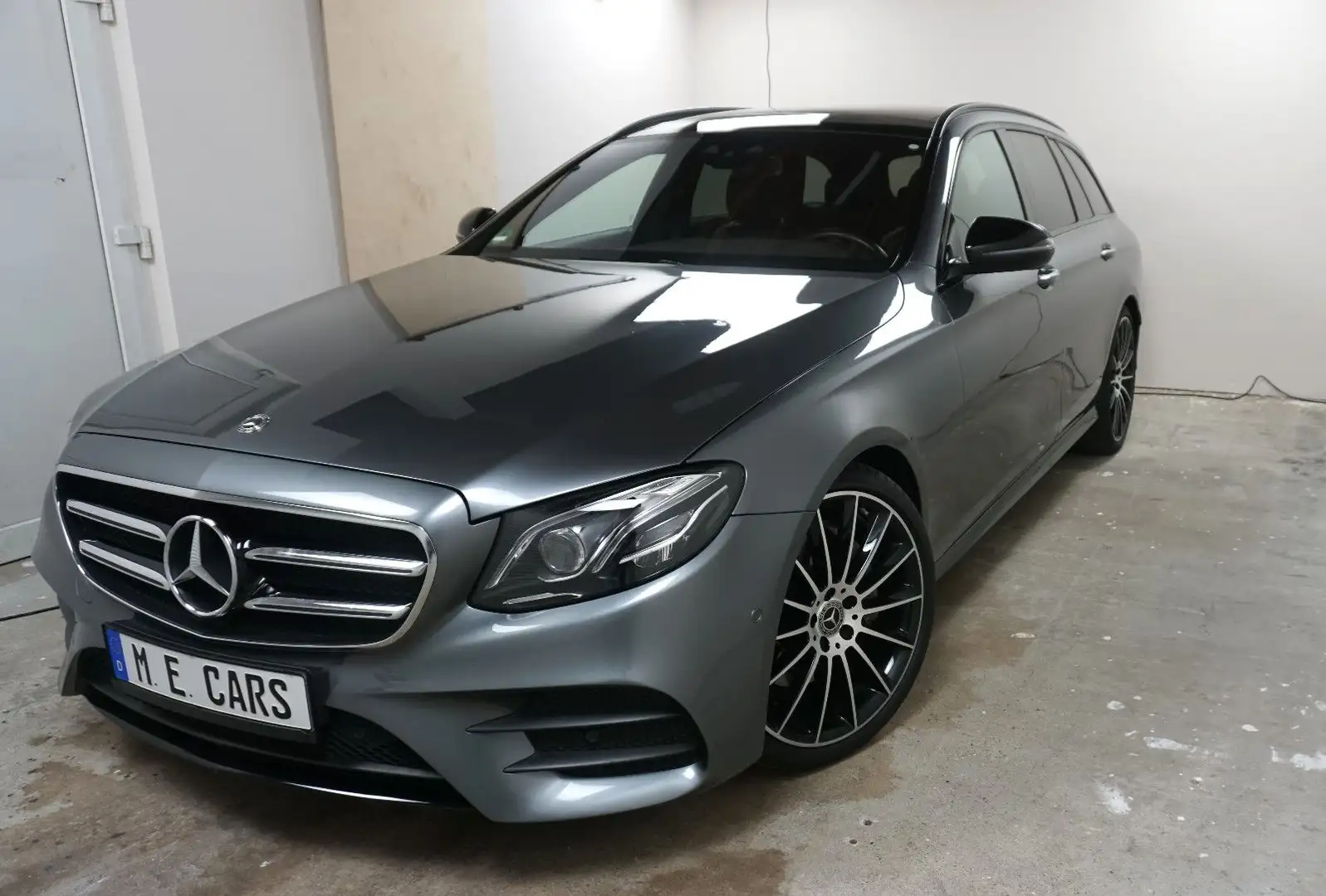 Mercedes-Benz E 250 E -Klasse T-Modell E 250 AMG Scheckheft Grigio - 1
