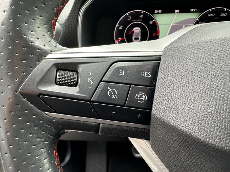 SEAT Leon ST 2.0 TDI DSG FR NAV+LED+VCOCK+SHZ+PARKASS — photo 11