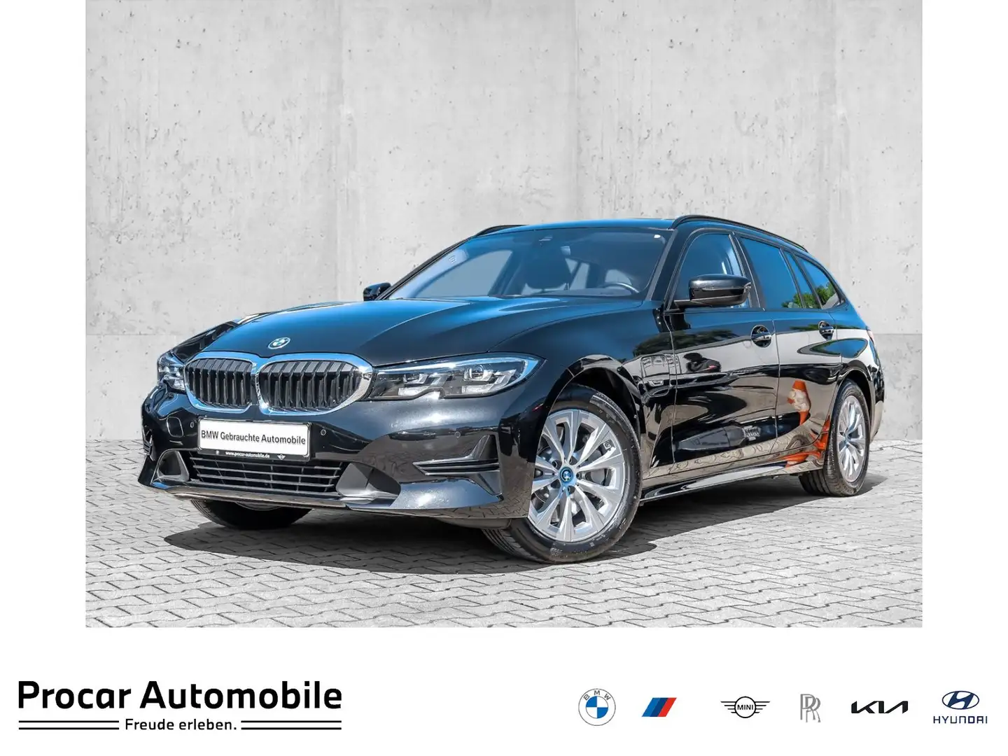 BMW 330 e Touring Noir - 1
