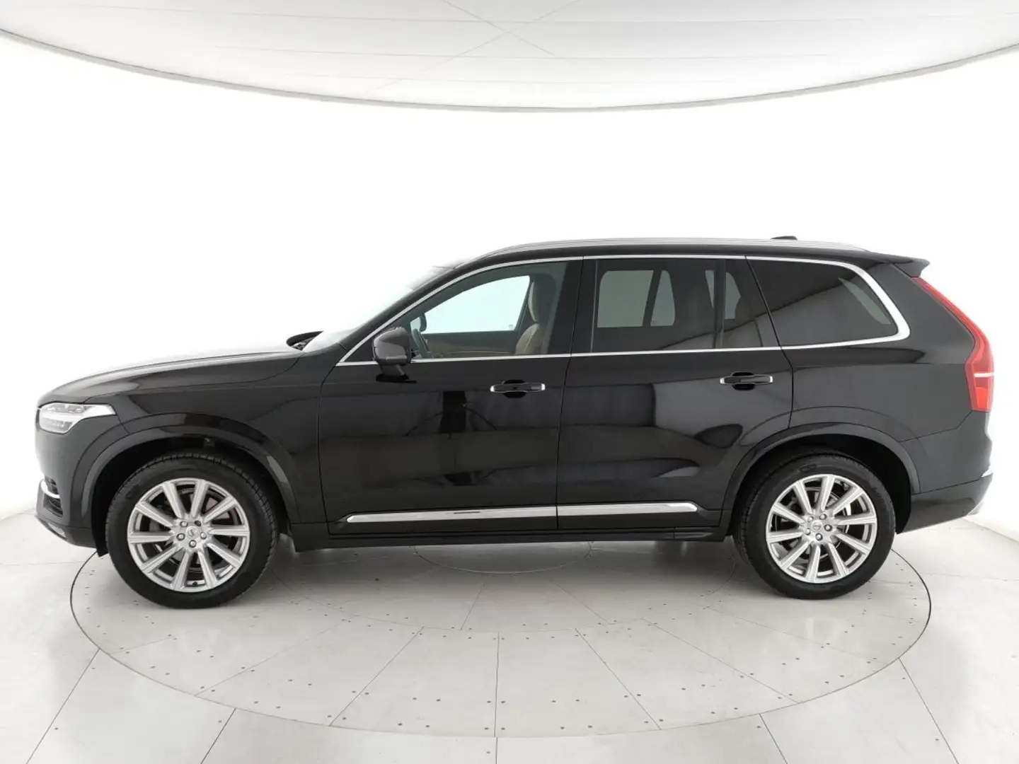 Volvo XC90 2.0 d5 Inscription awd 235cv geartronic Nero - 2