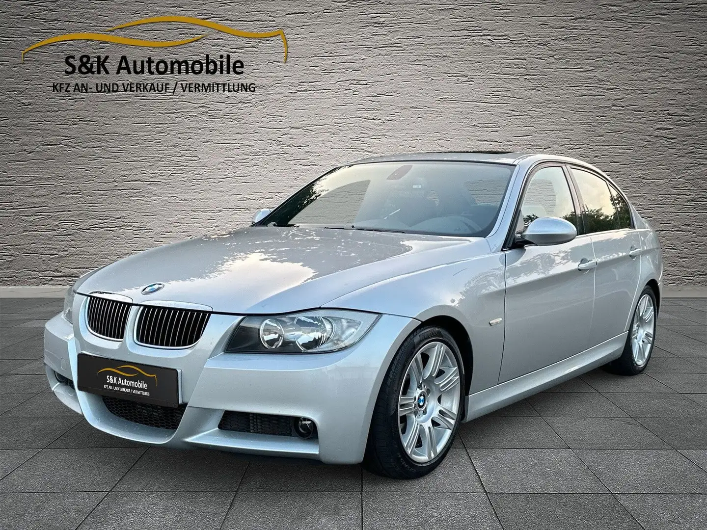 BMW 330 3 Lim. 330d M-Paket/Limousine/Scheckheft Silver - 1