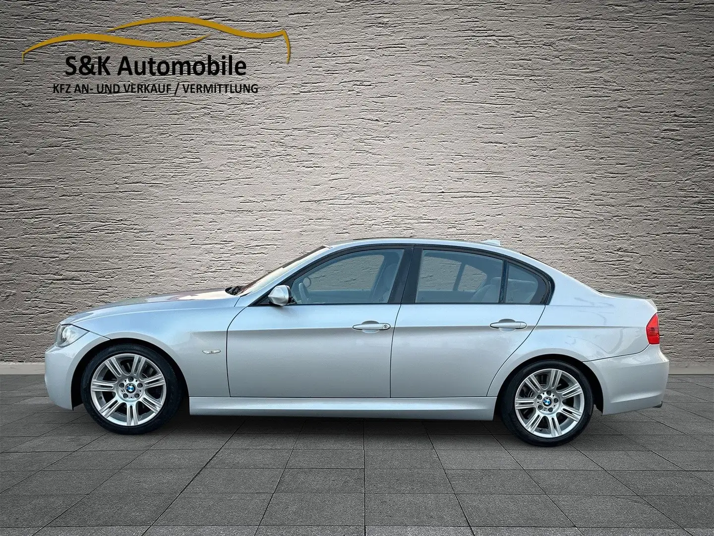 BMW 330 3 Lim. 330d M-Paket/Limousine/Scheckheft Silver - 2