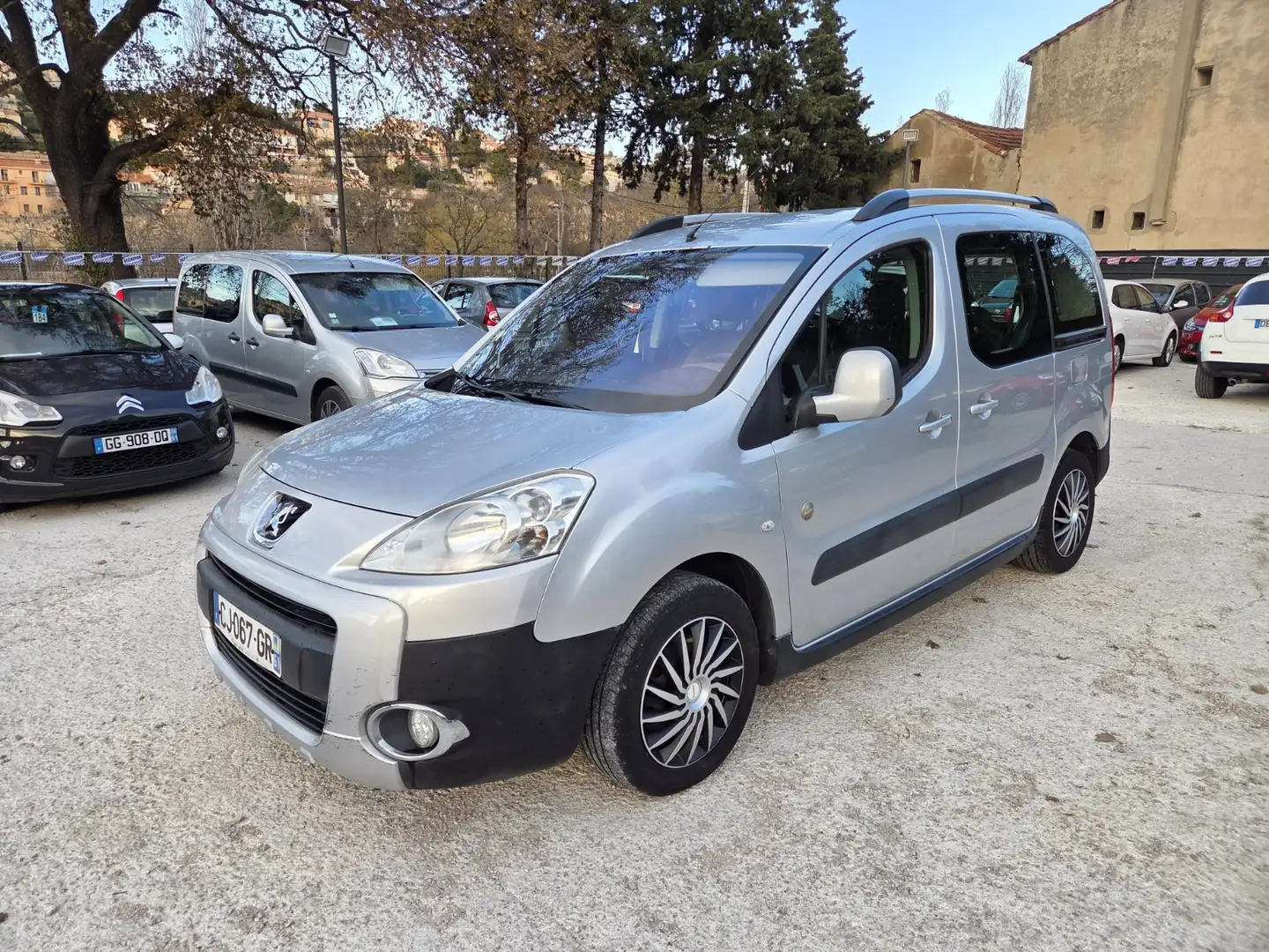 Peugeot Partner Active Gris - 2