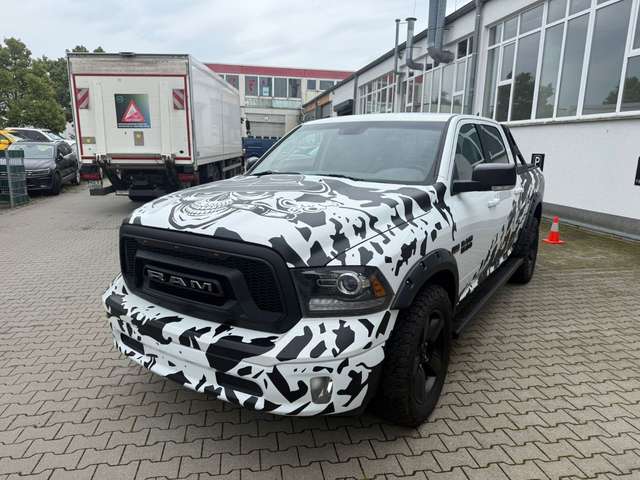 Imagine Dodge RAM 4x4 ,5.7 Hemi,Quad CAB,