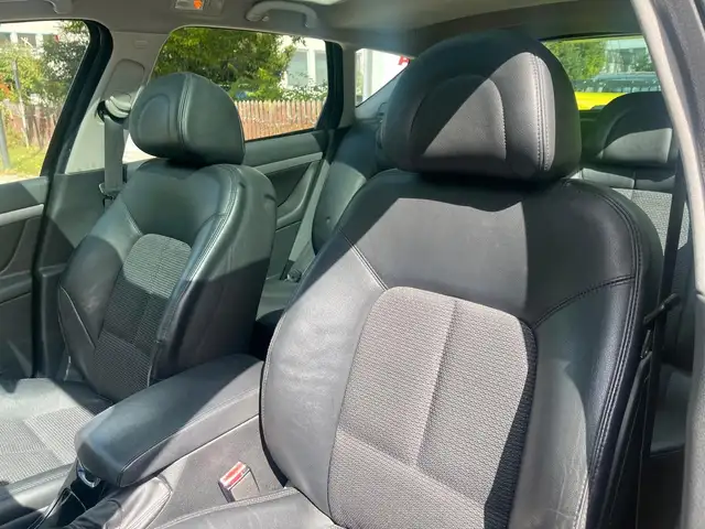 Peugeot 407 view 14