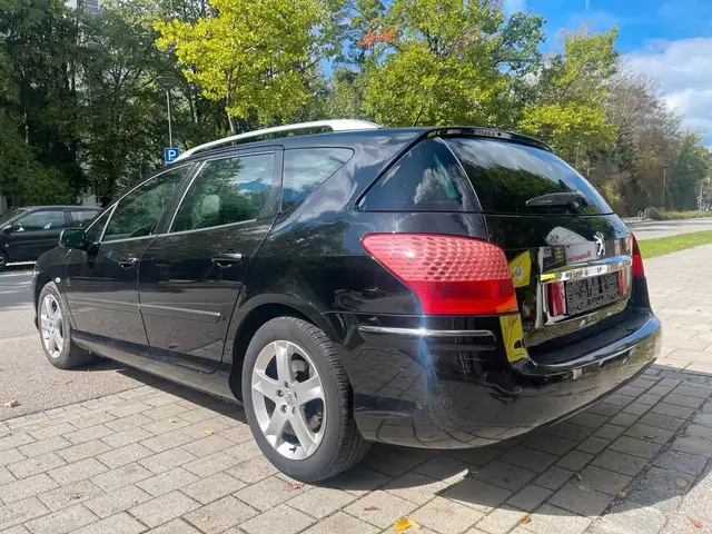 Peugeot 407 view 3