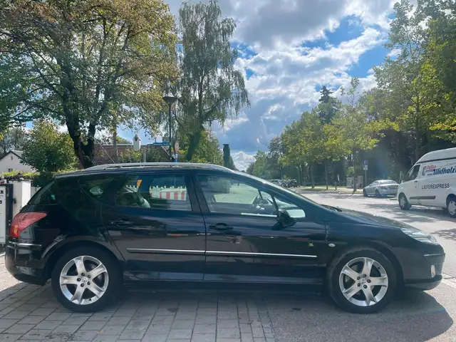 Peugeot 407 view 6